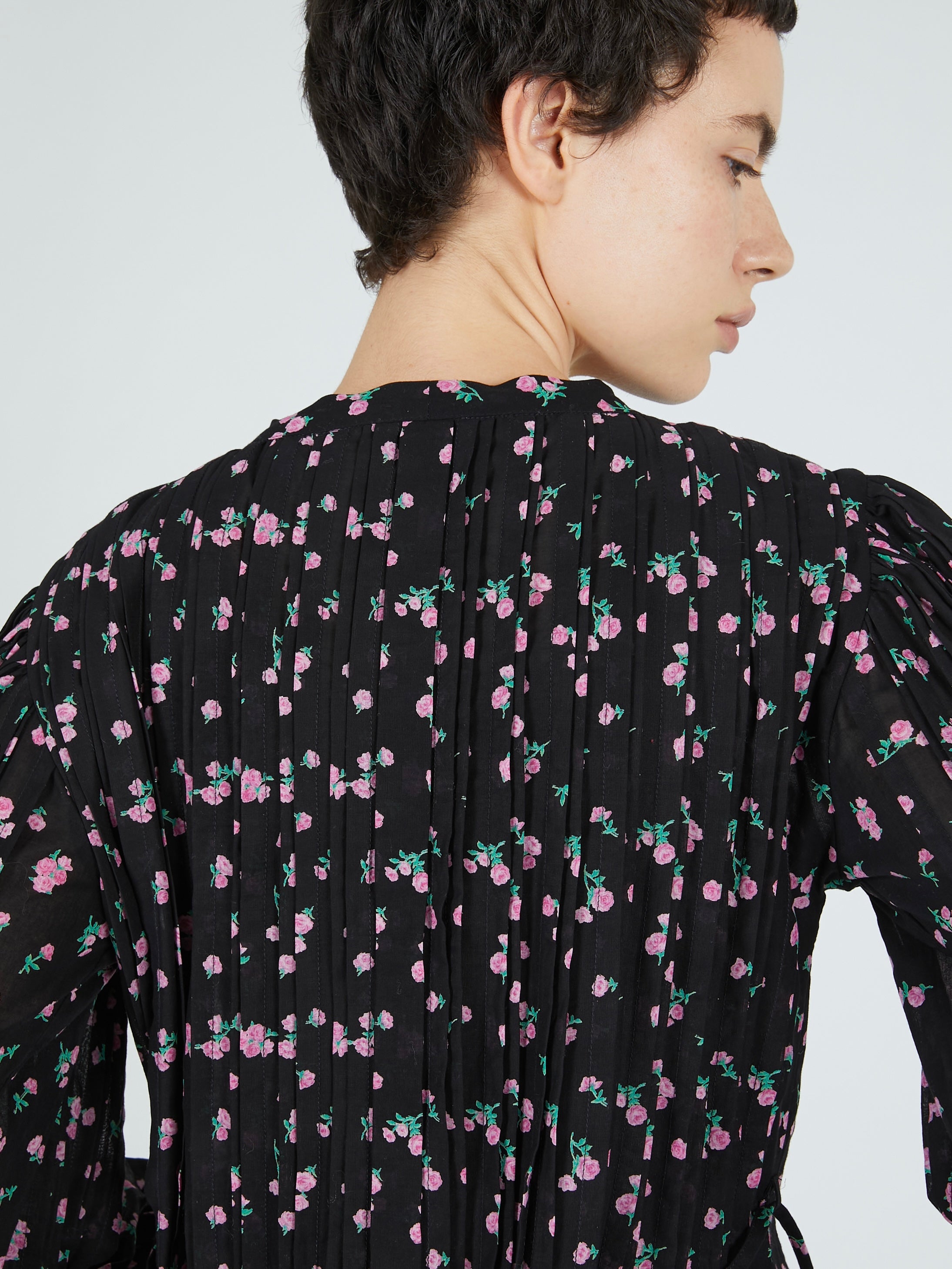 hand tuck flare blouse｜MULTI