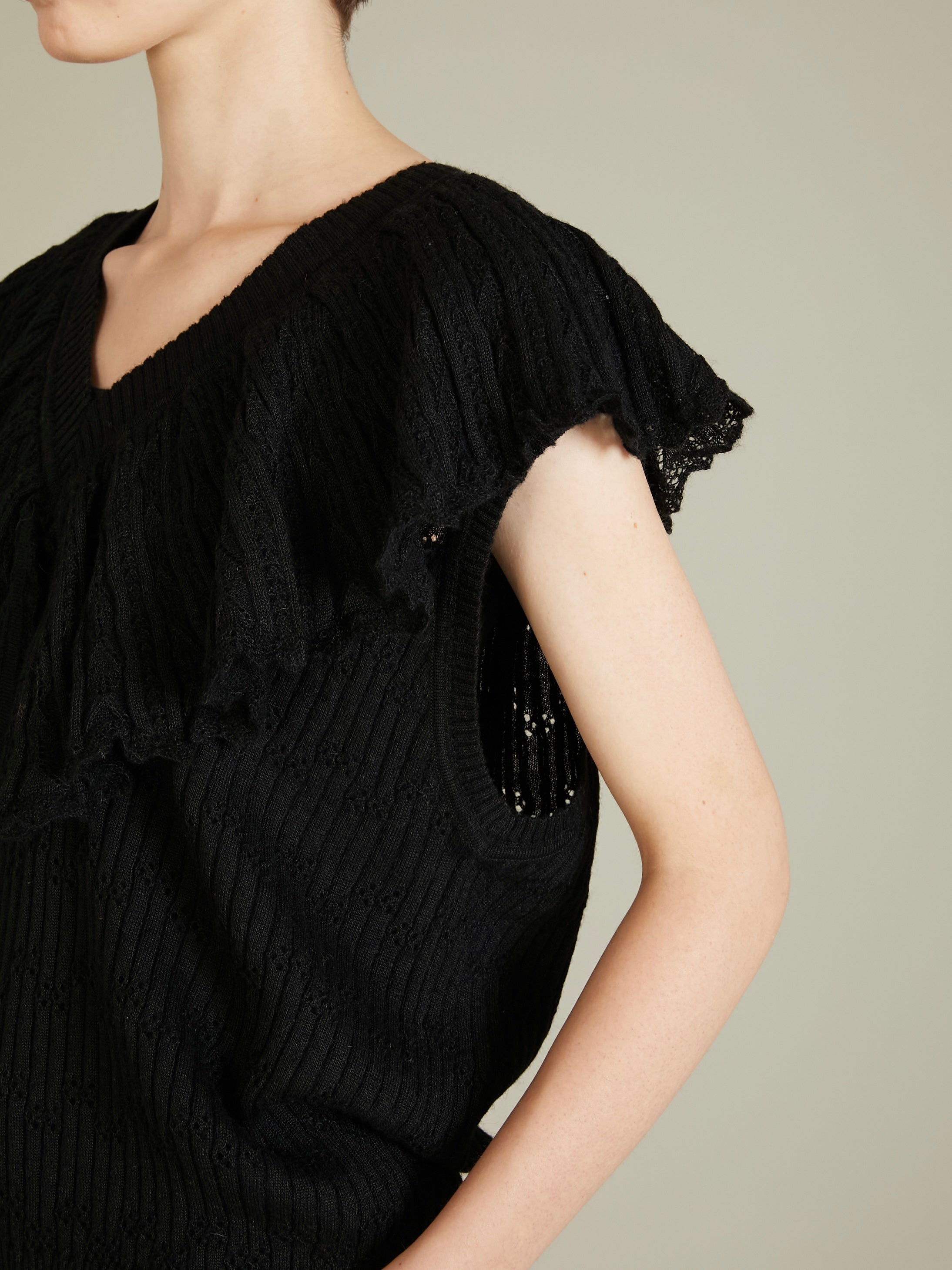 baby alpaca frill knit vest