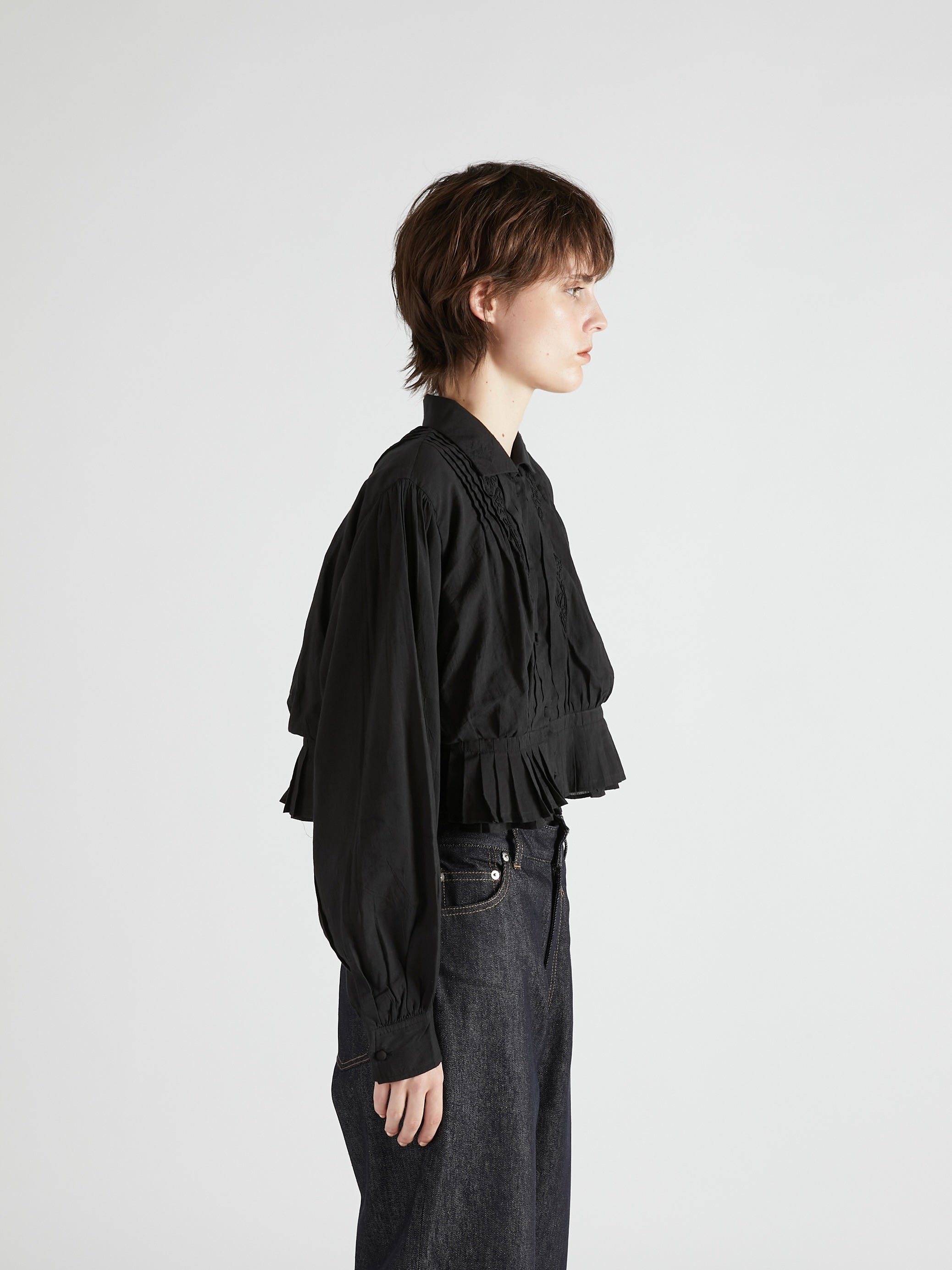 cord embroidery blouse｜BLACK