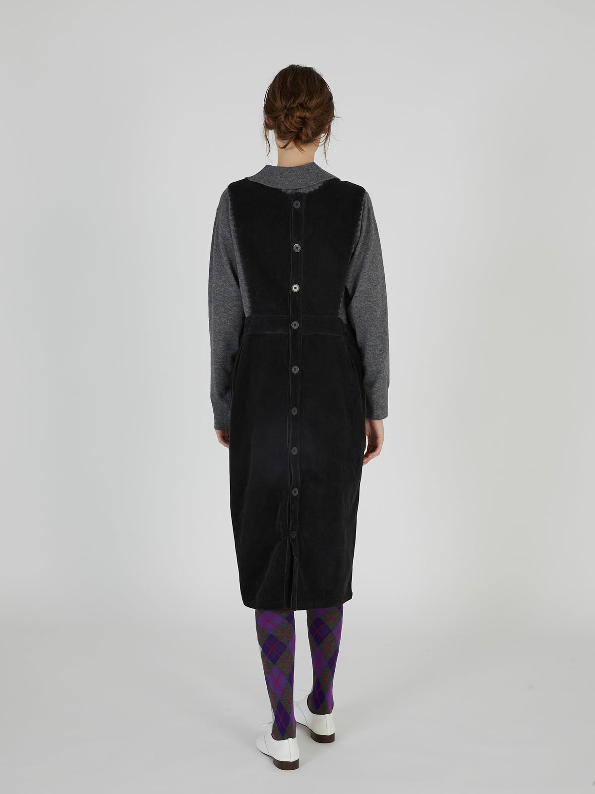 corduroy apron onepiece｜BLACK