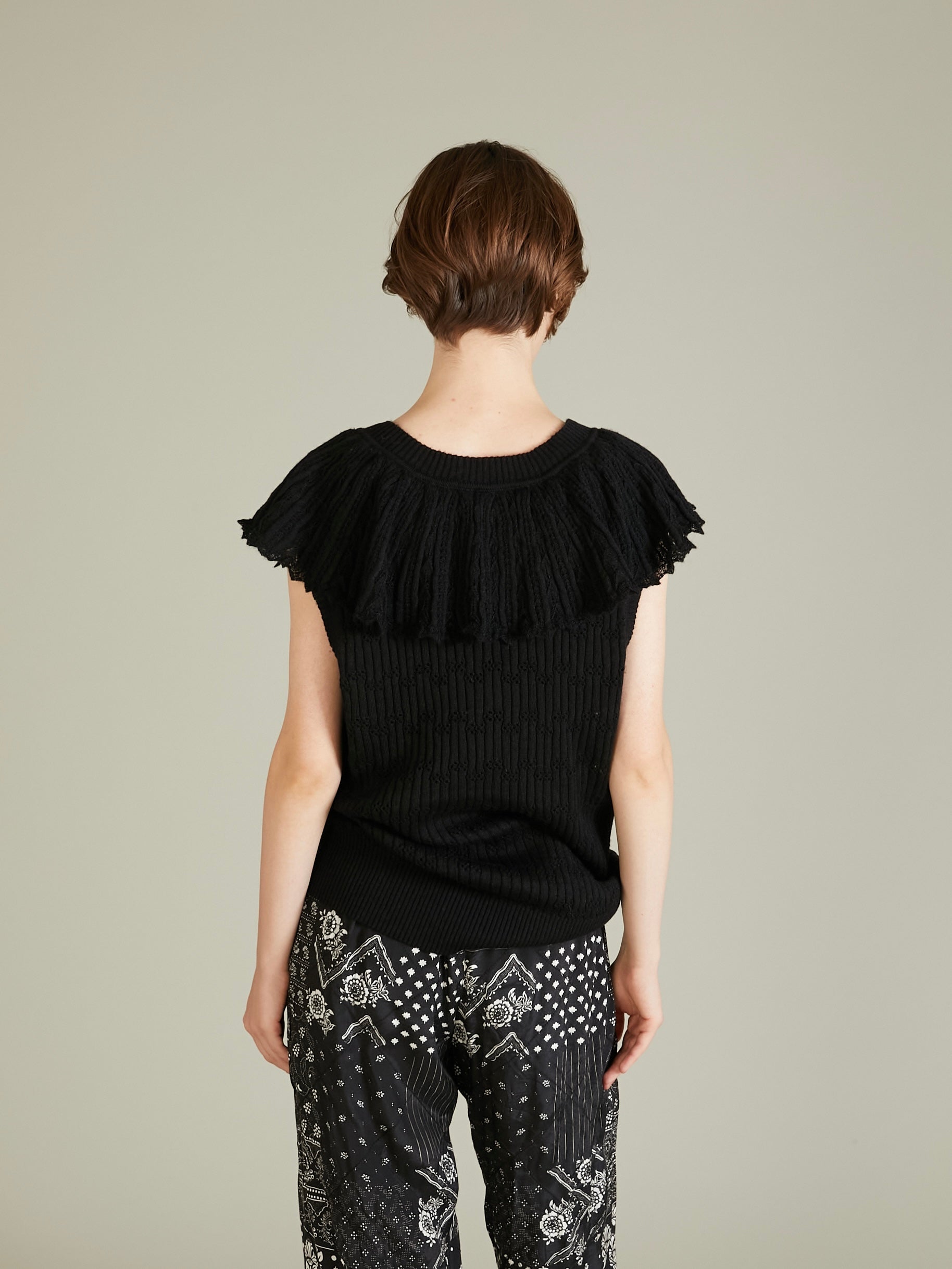 baby alpaca frill knit vest
