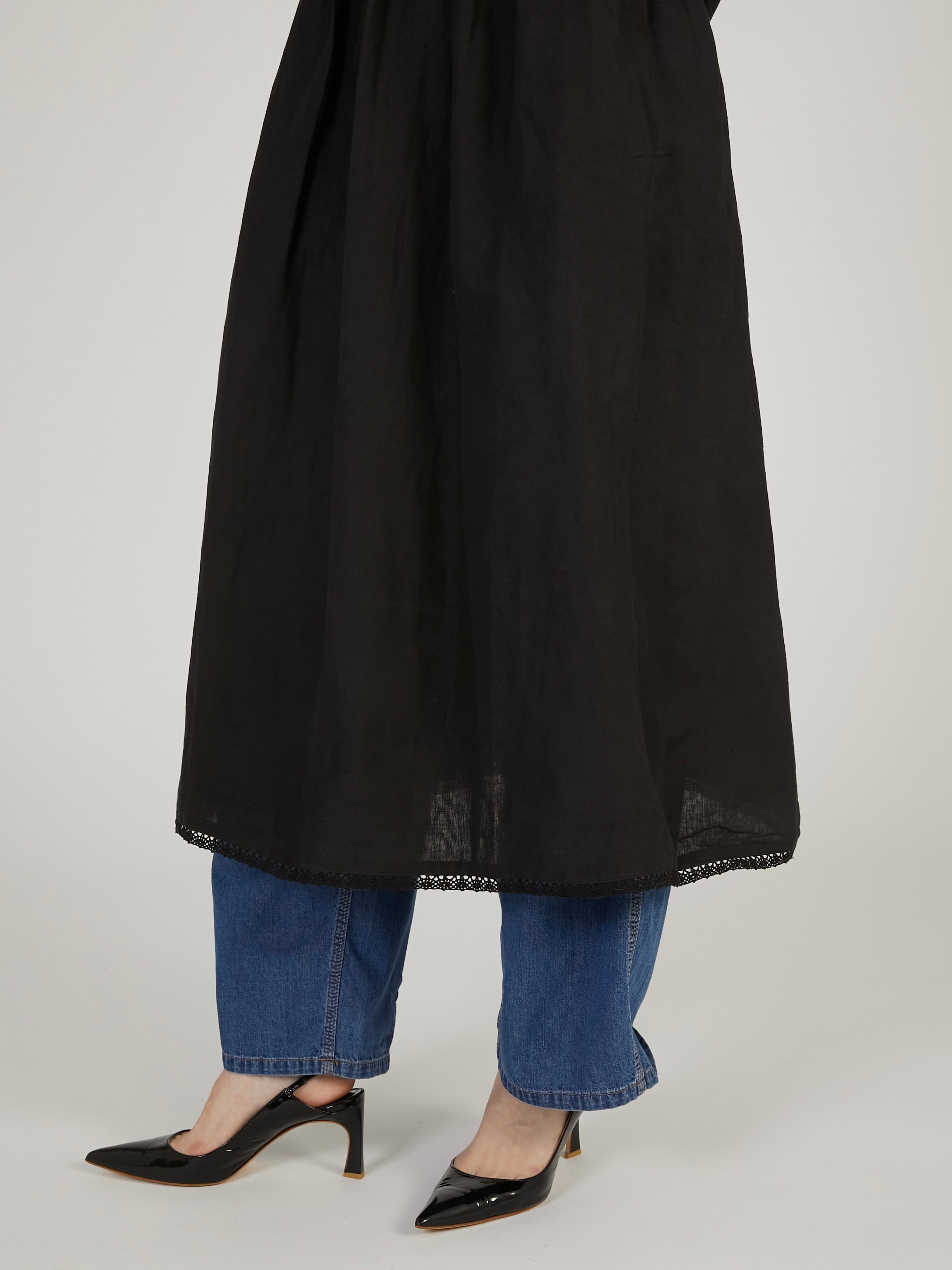 embroidey chief cami onepiece｜BLACK