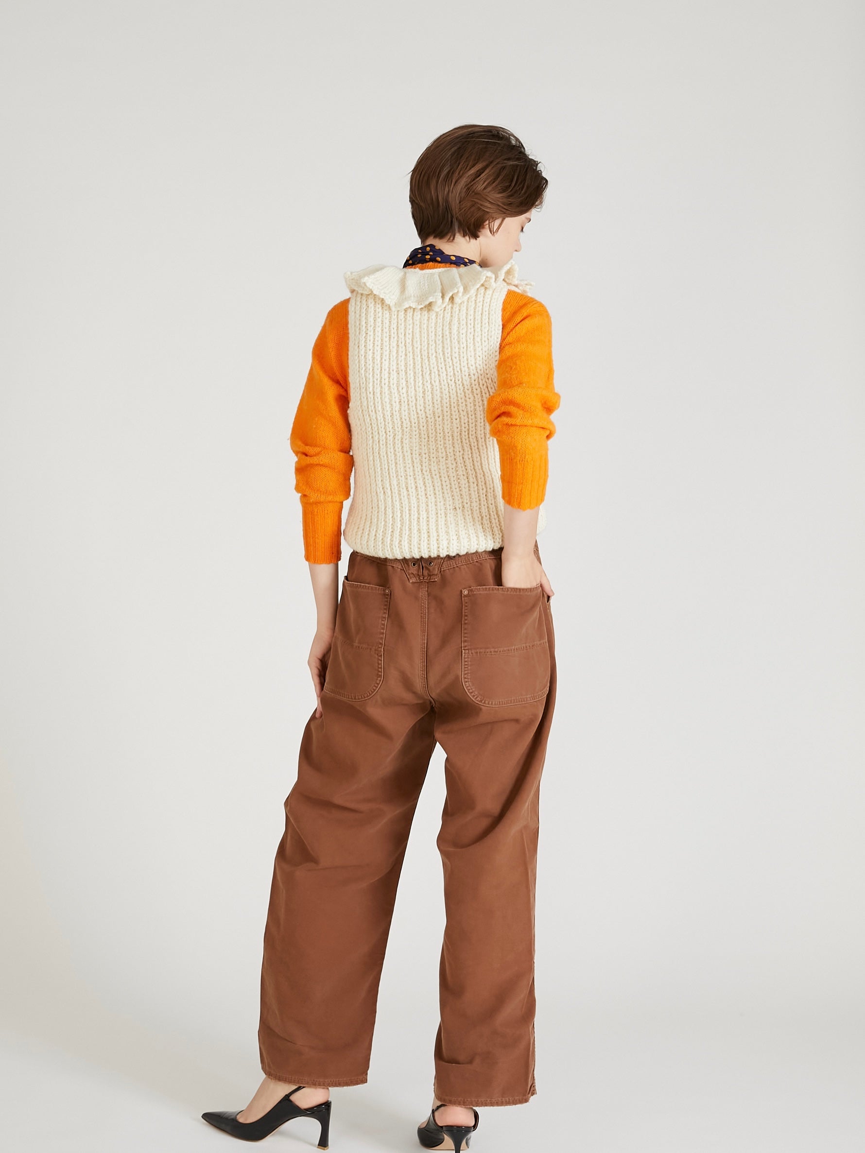 hand knit ruffle vest｜IVORY