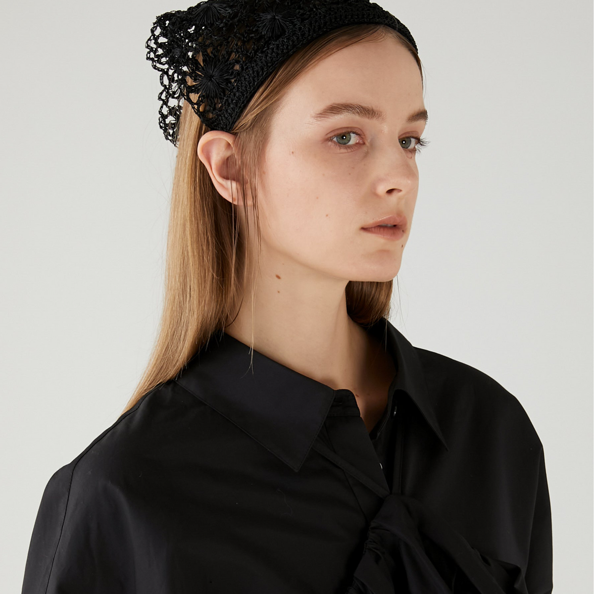 La Maison de Lyllis abaca crochet headband | BLACK