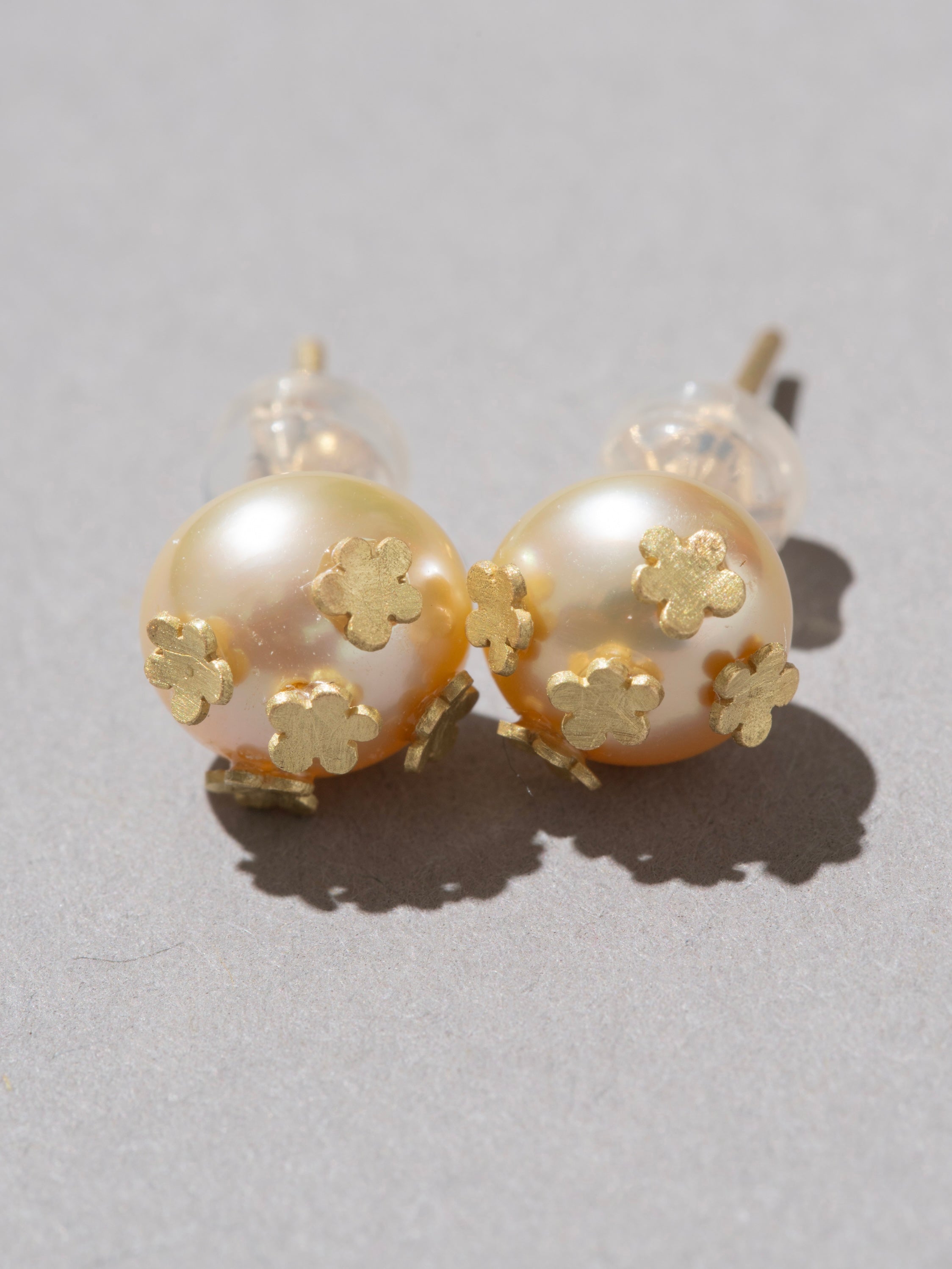 パール×18K GOLD】stones stone zoo ピアス｜FROWER