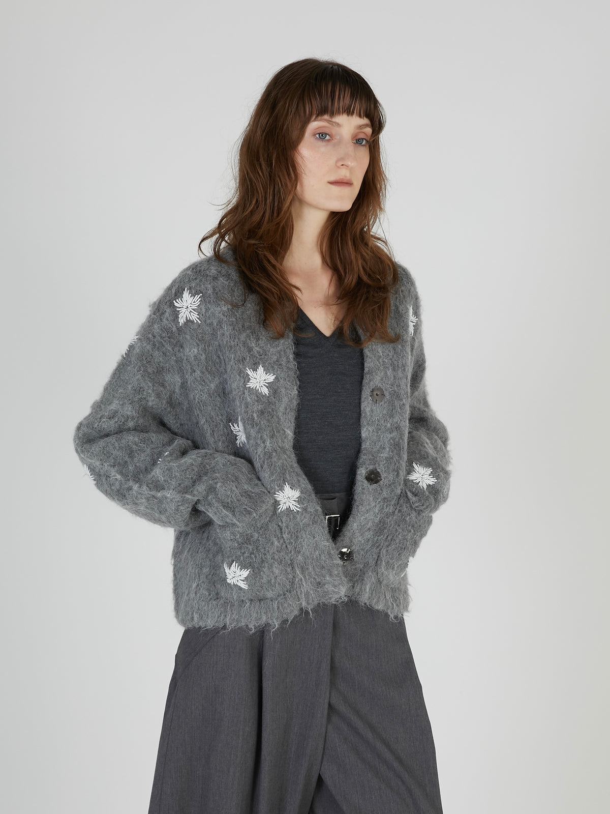 shaggy beads knit jacket｜GRAY