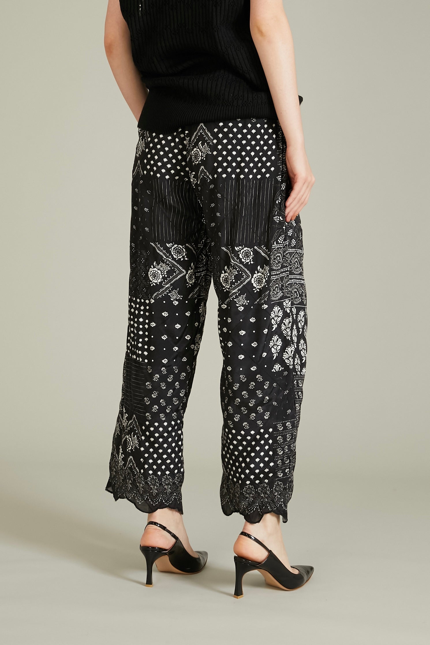 pattern quilt pants｜BLACK