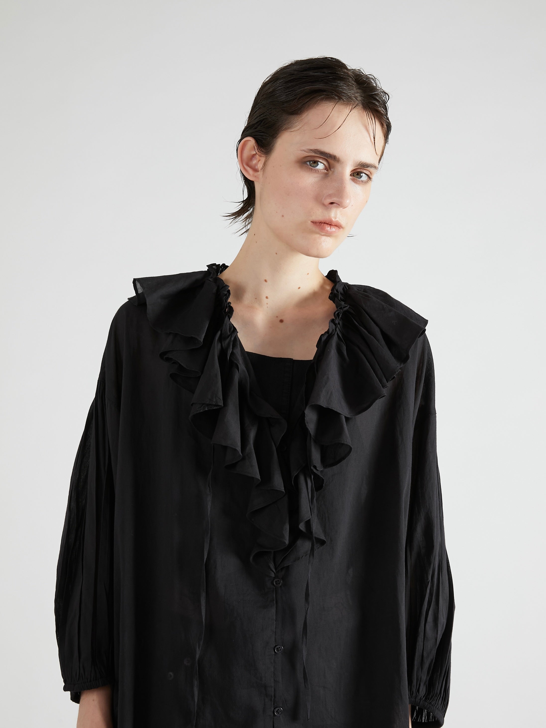 crinklecrinklecrinkle フリンジベスト Bshop｜crinkle crinkle crinkle | レーヨン フリルベスト WOMEN