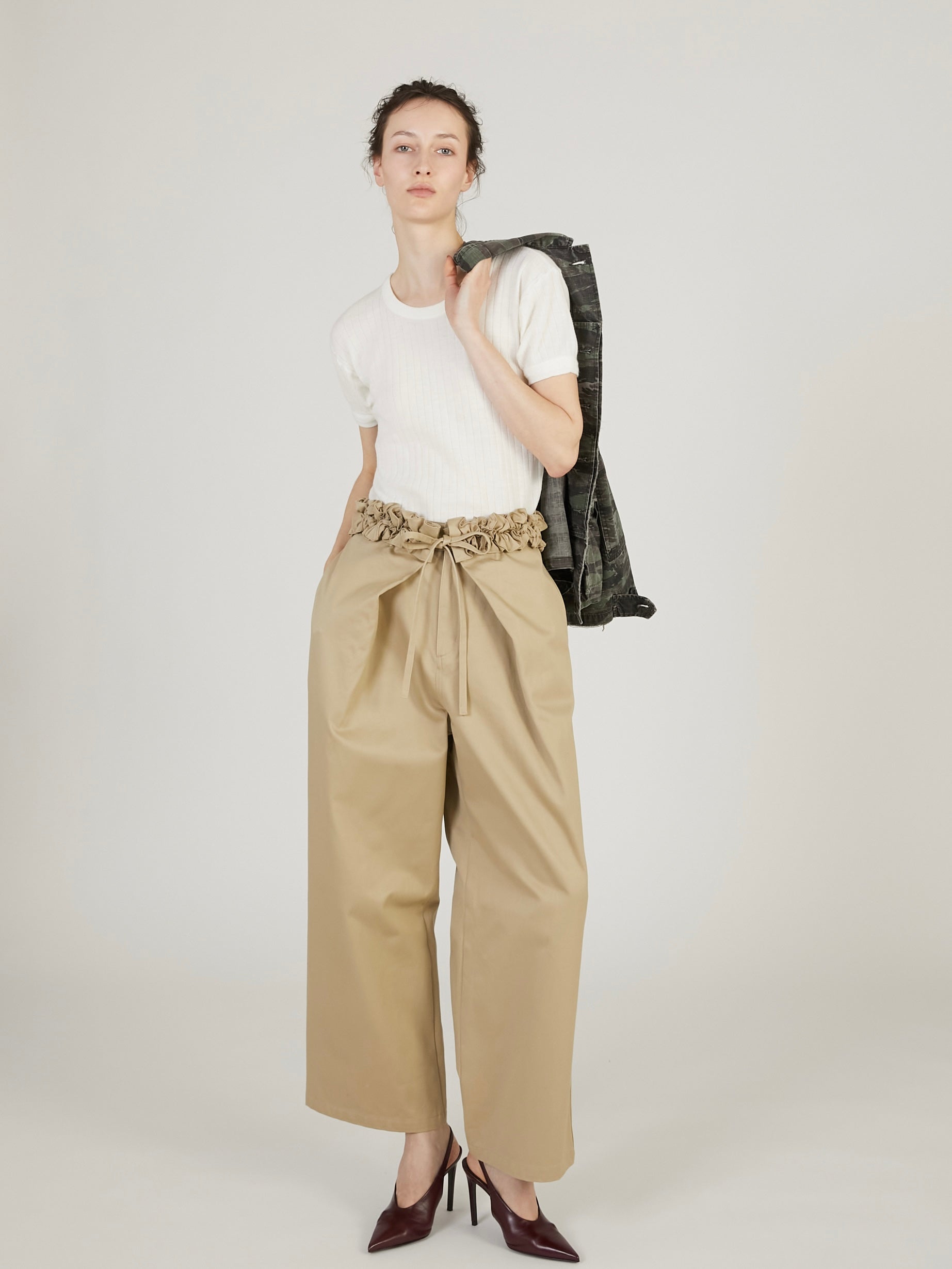 frill belt chino pants｜BEIGE