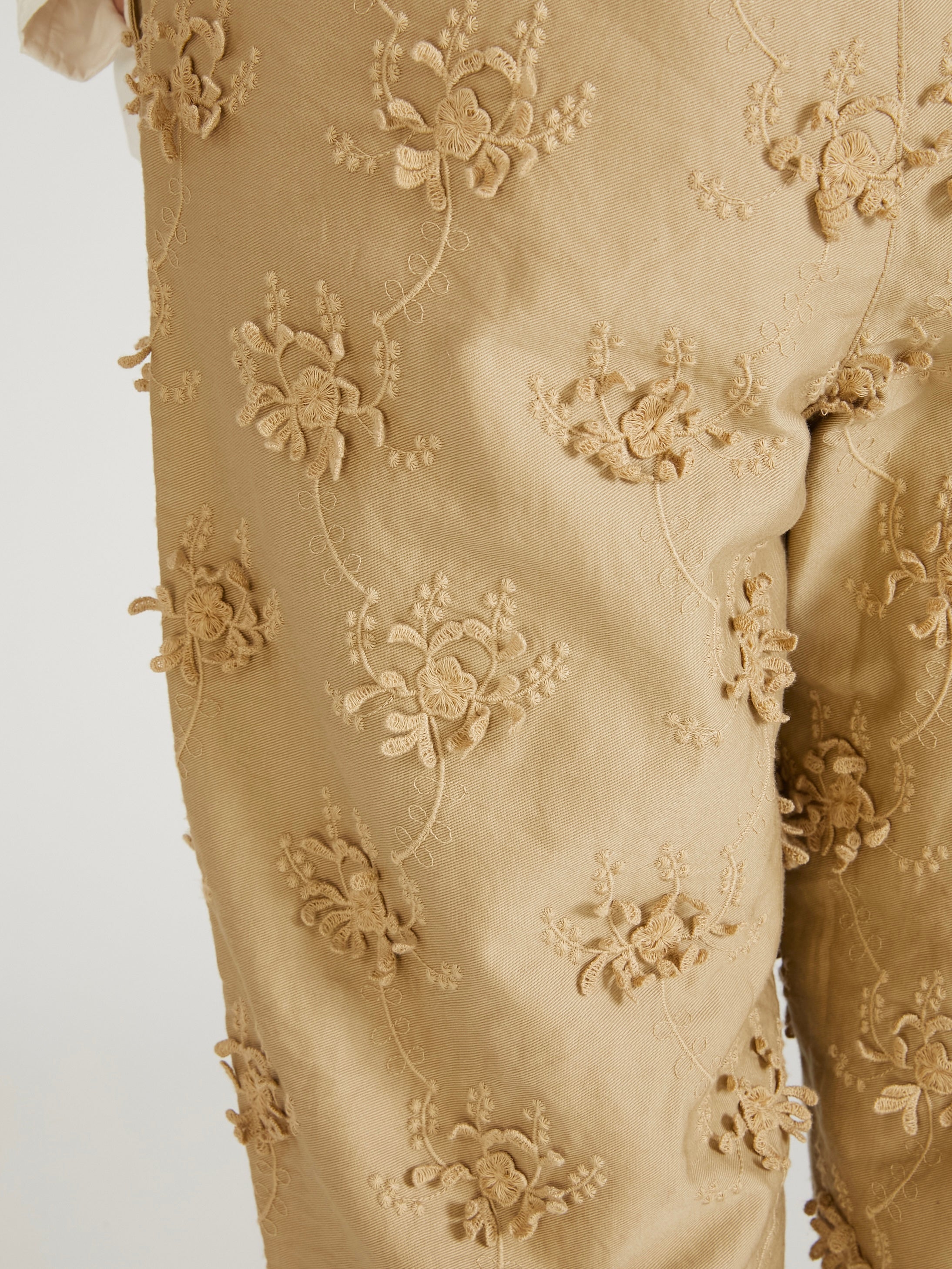 3D embroidery twill easy pants｜BEIGE