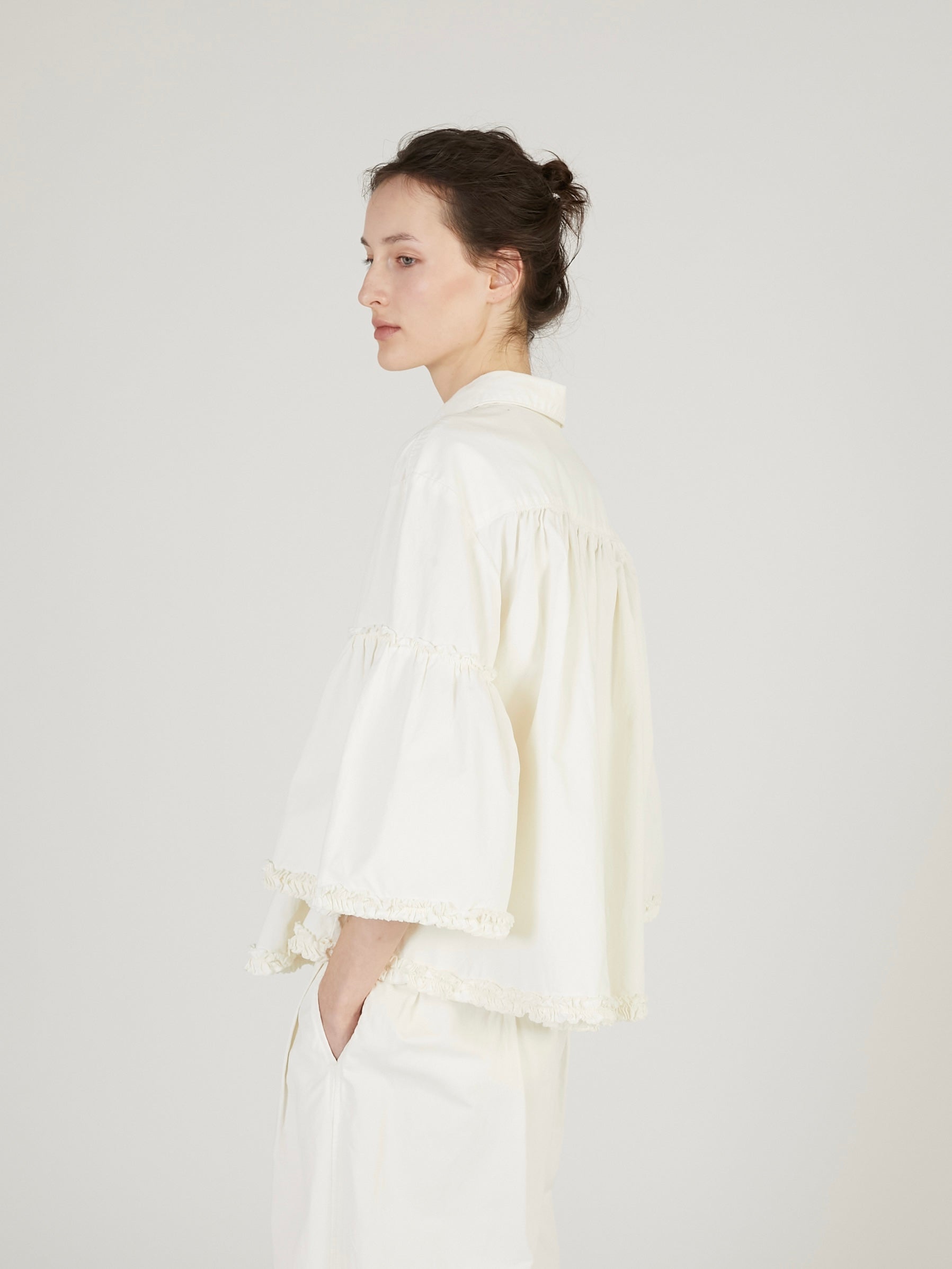 garment dye frill shirts｜IVORY