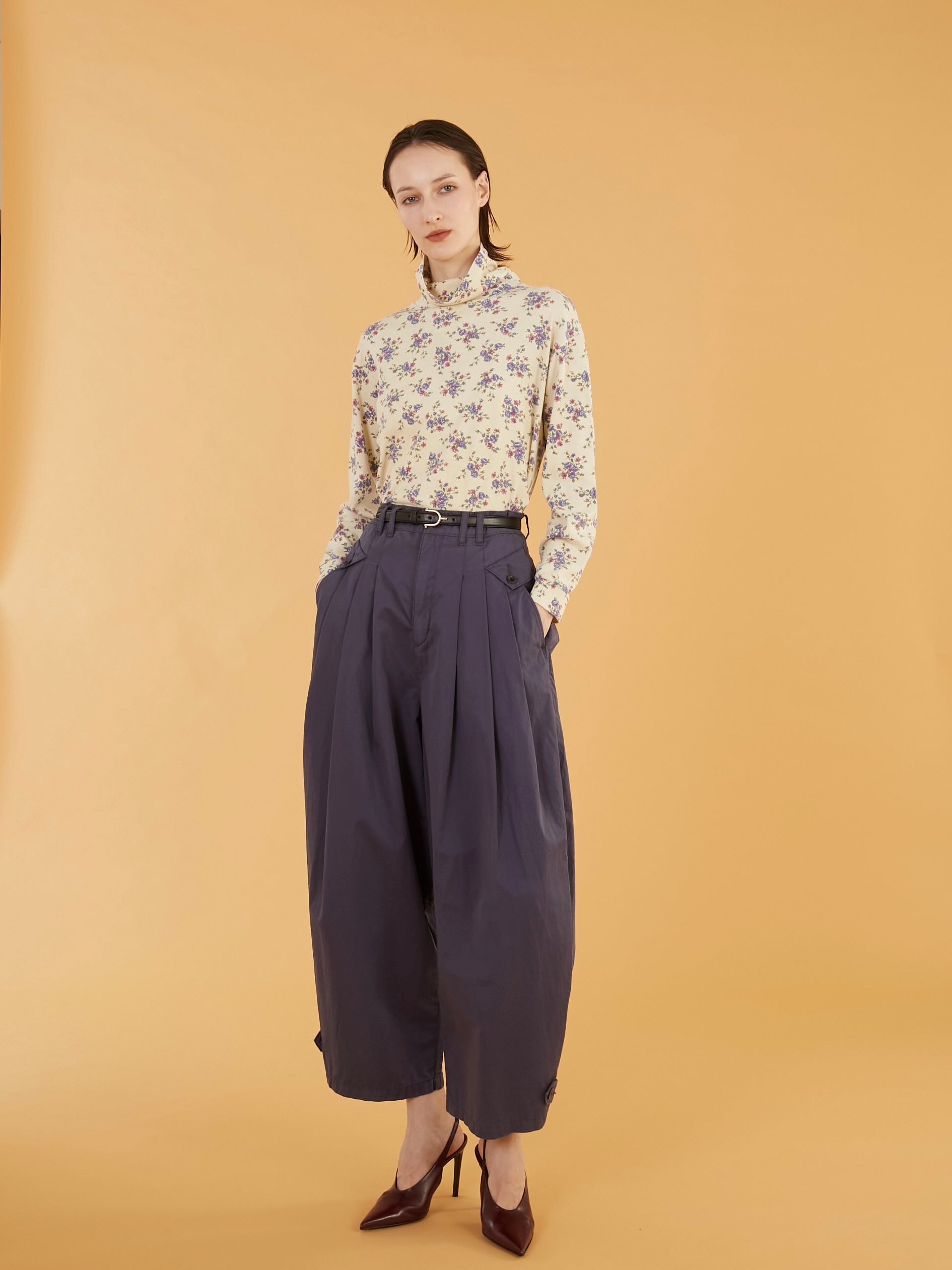 garment dye over tuck pants｜NAVY