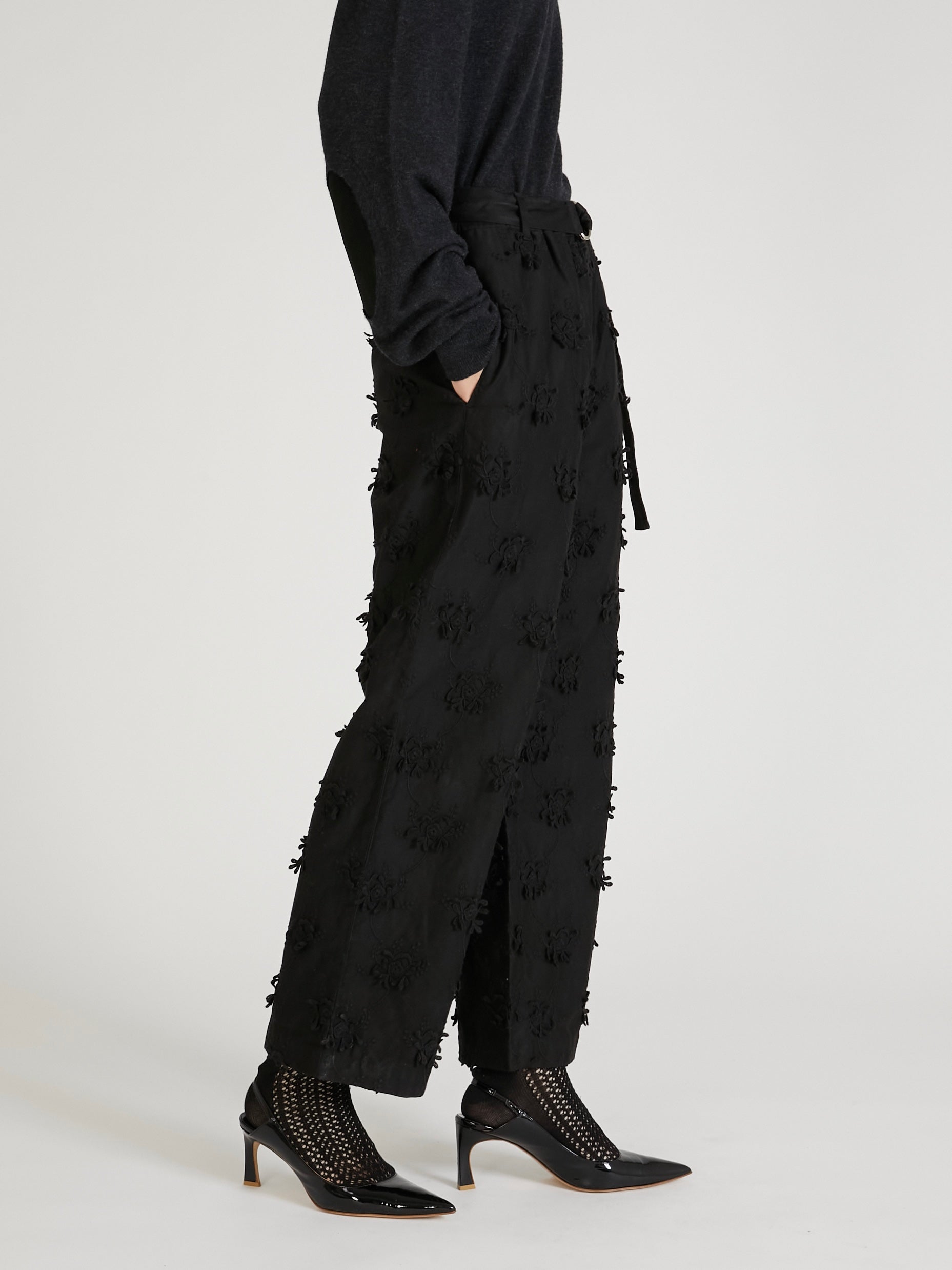 3D embroidery twill easy pants｜BLACK
