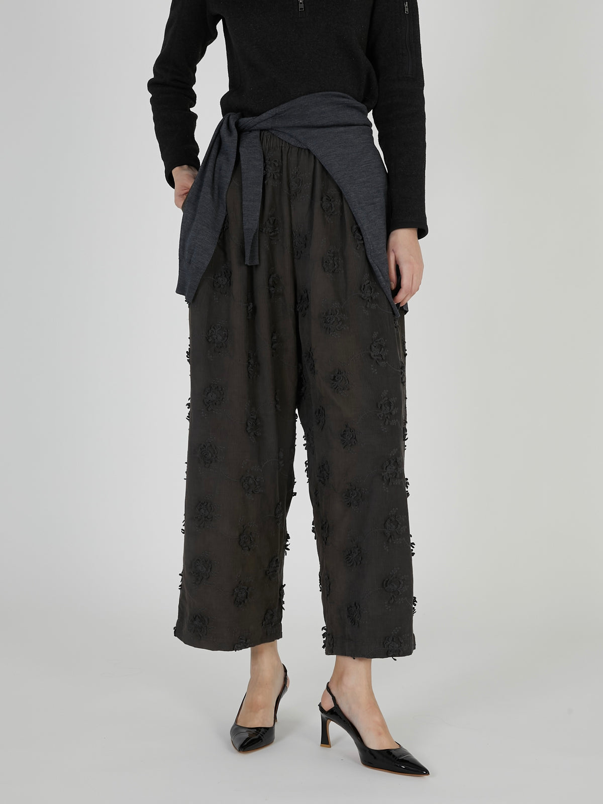 3D embroidery corduroy pants｜GRAY