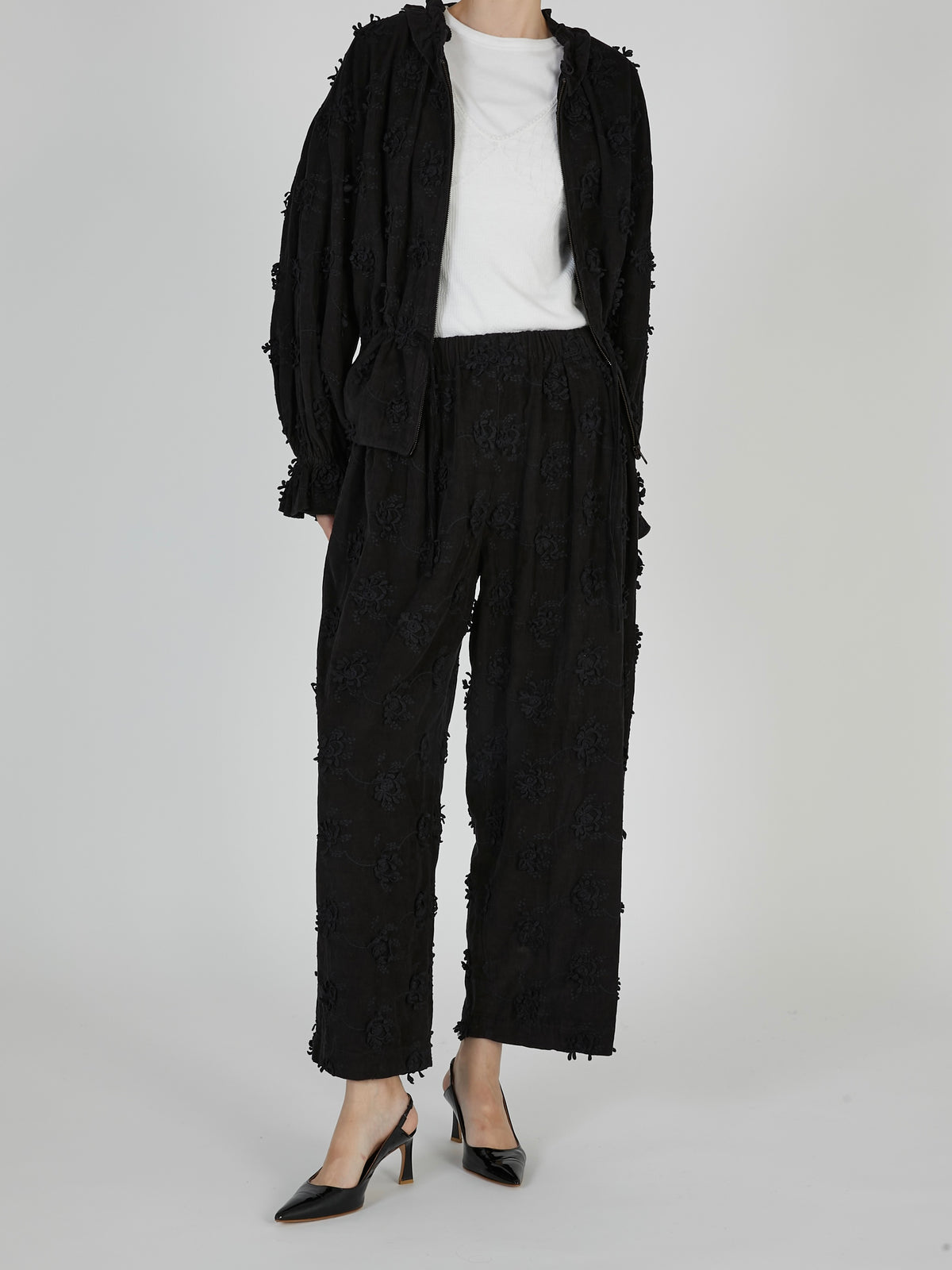 3D embroidery corduroy pants｜BLACK
