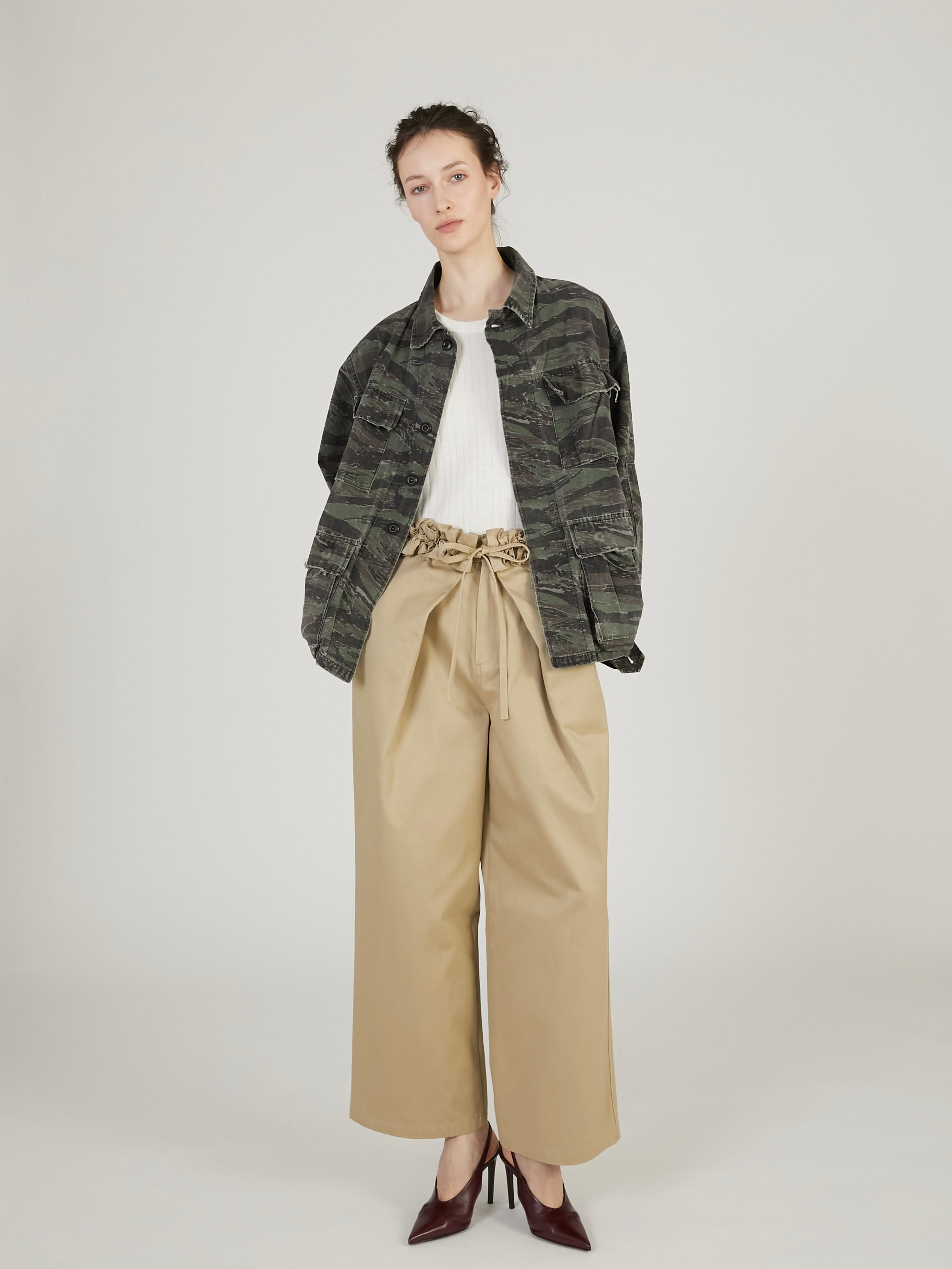 frill belt chino pants｜BEIGE