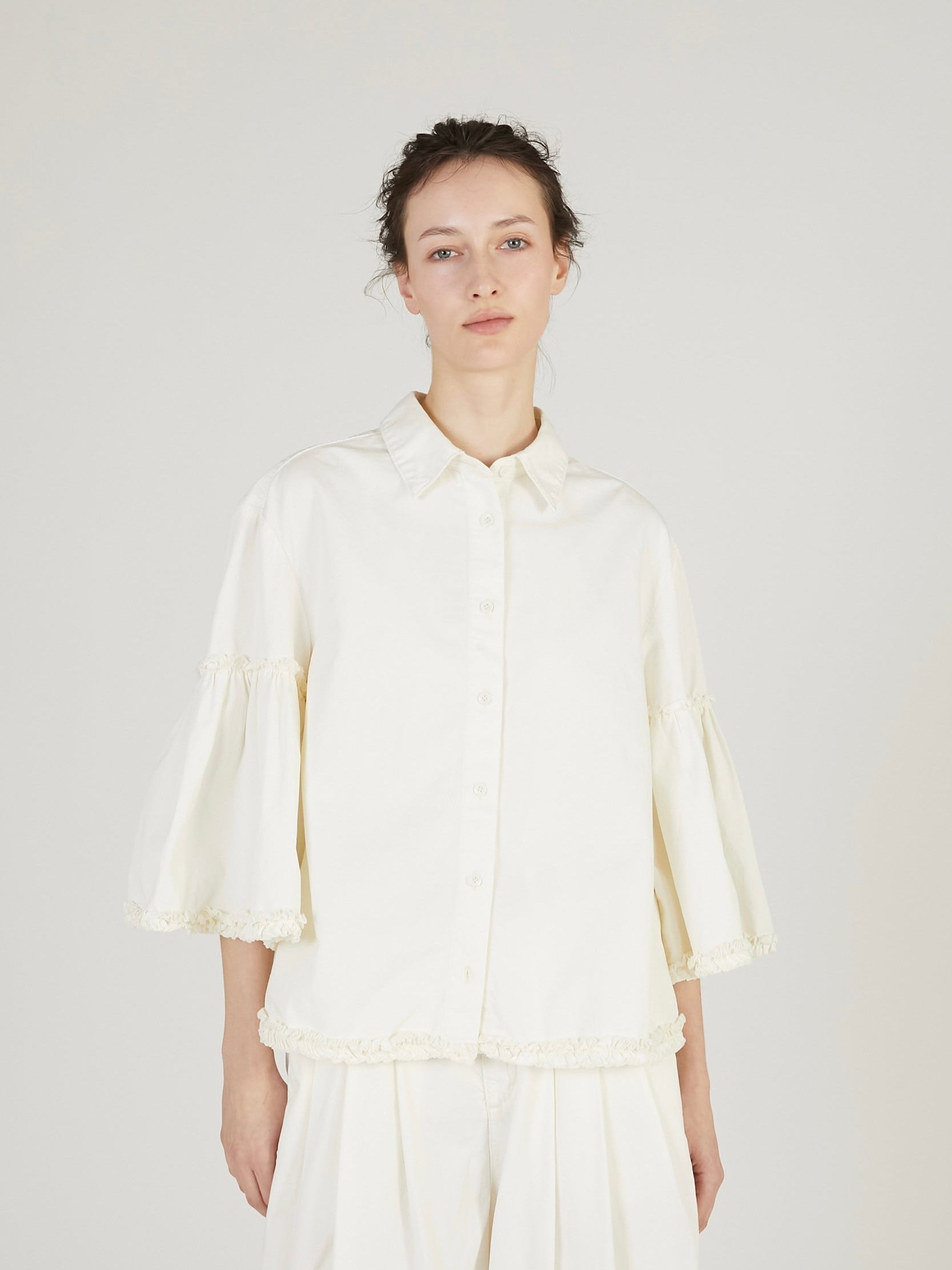 garment dye frill shirts｜IVORY