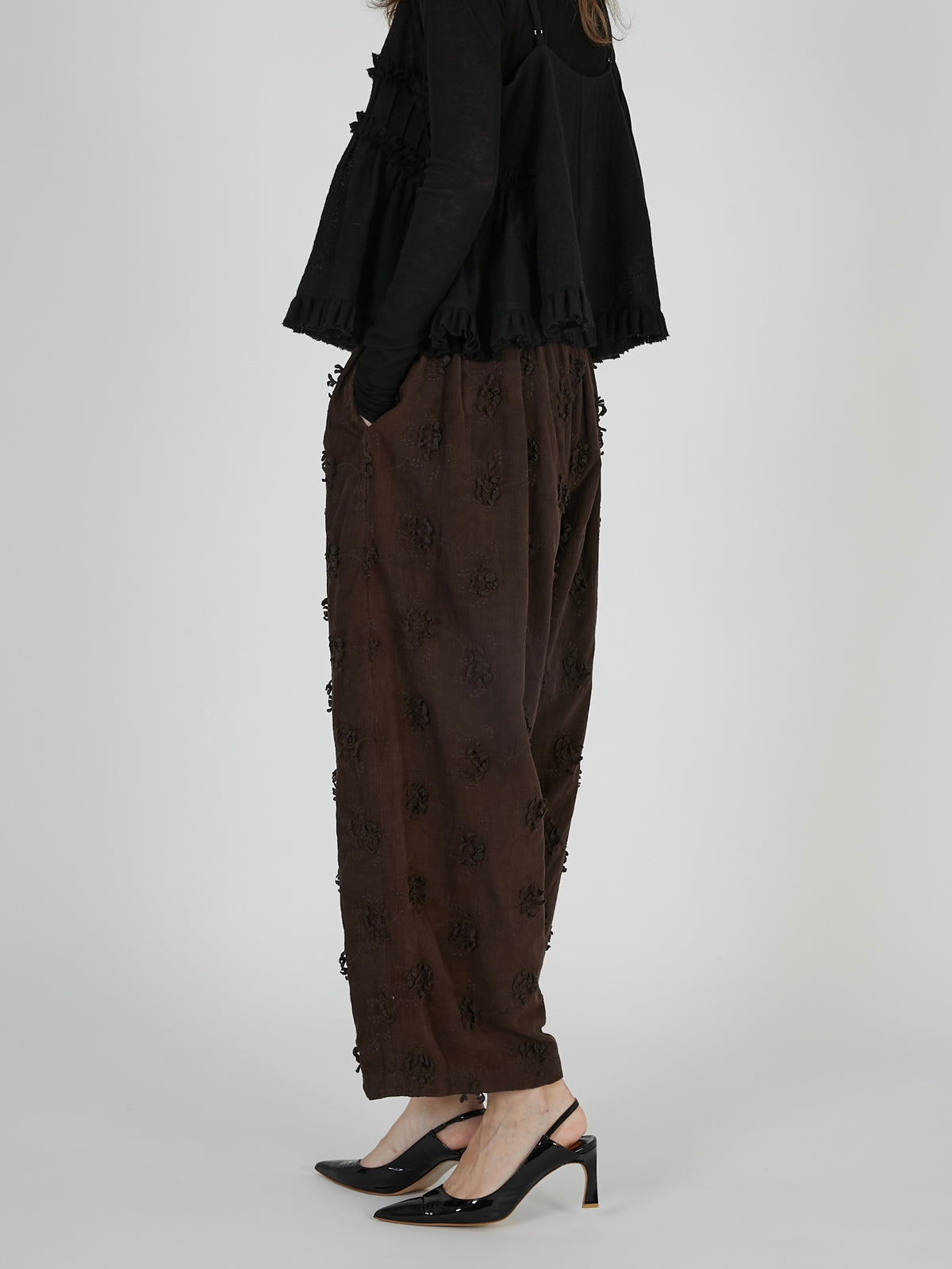 3D embroidery corduroy pants｜BROWN