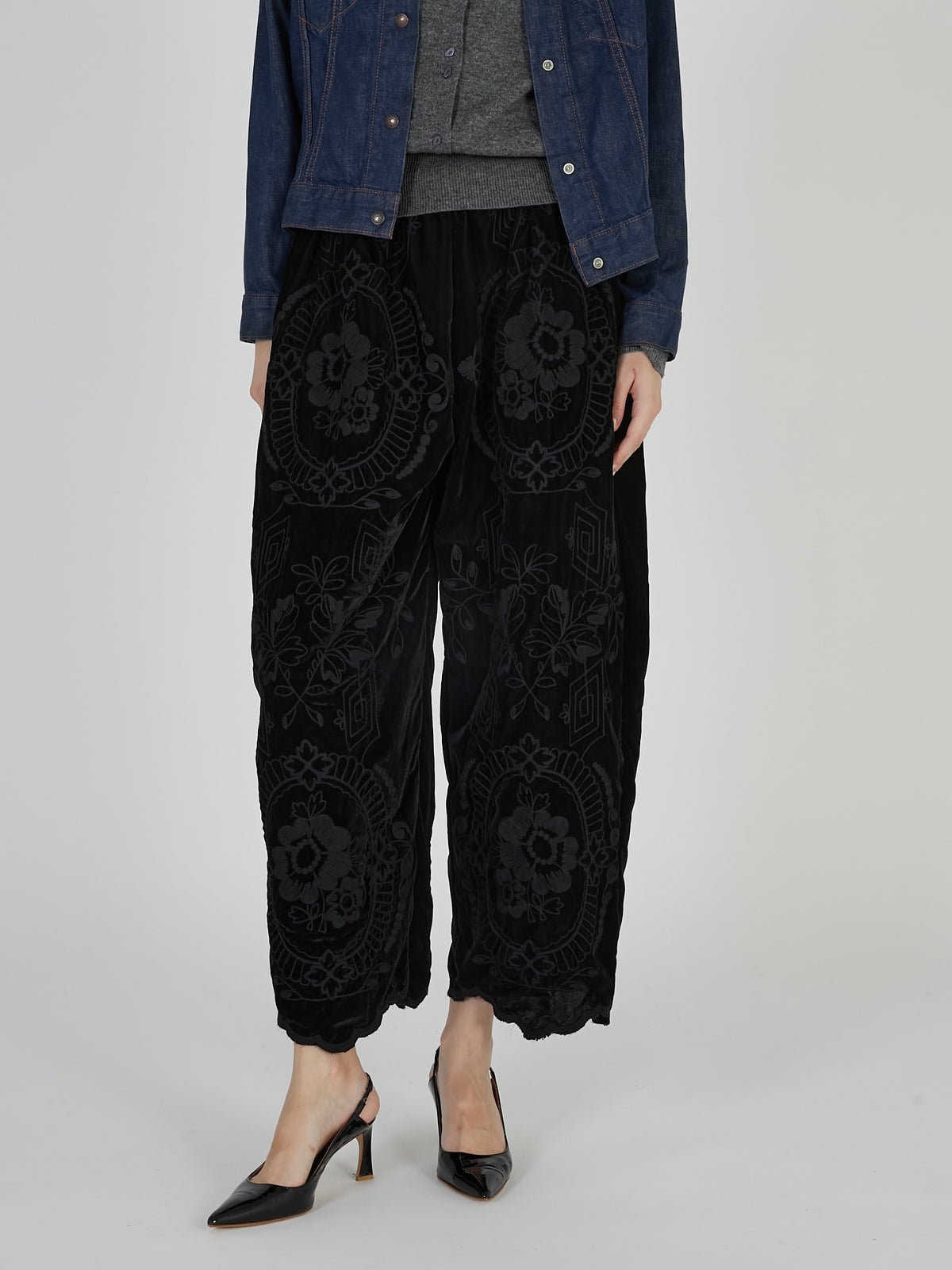 tape embroidery velvet easy pants｜BLACK
