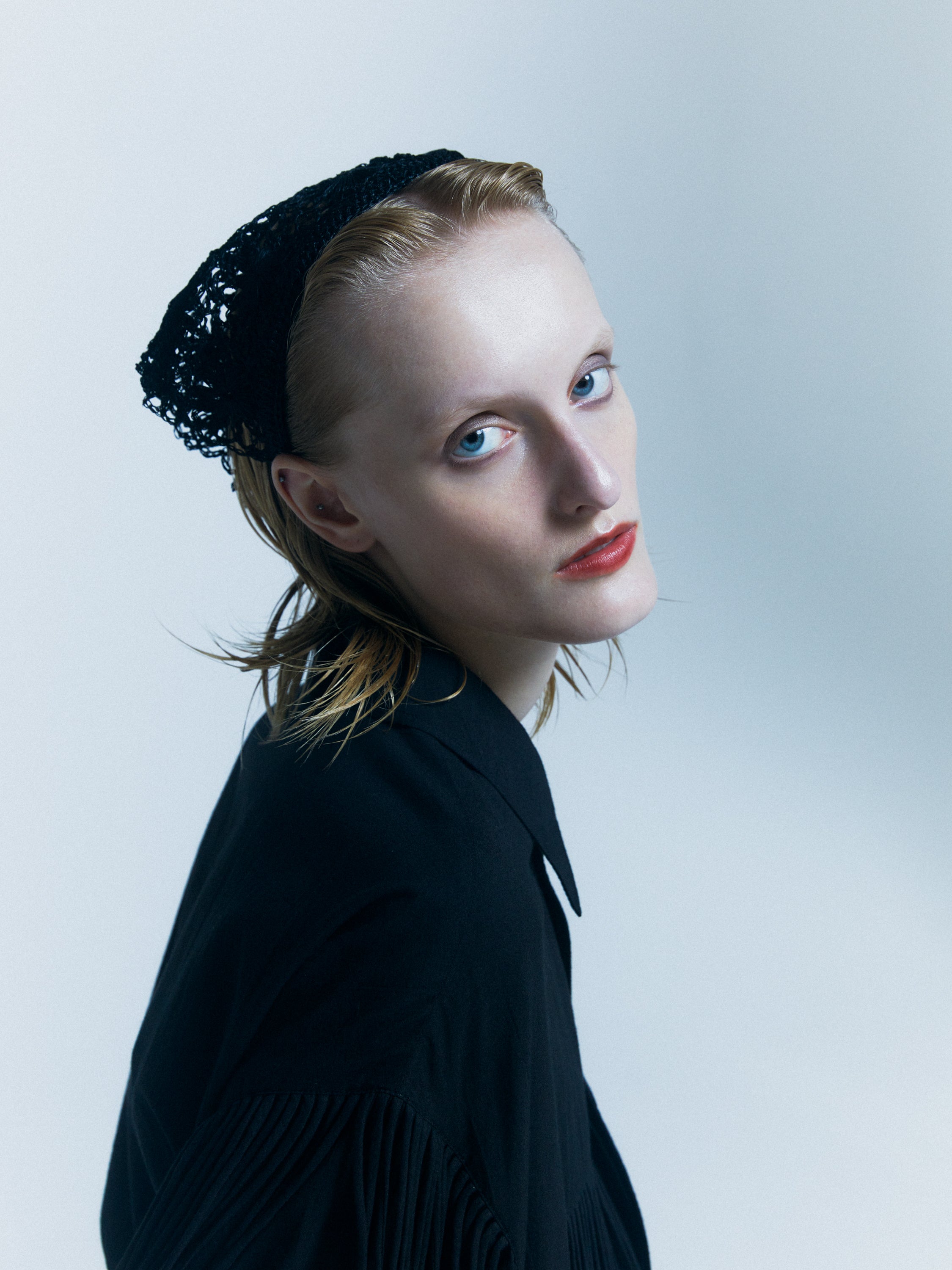 ×La Maison de Lyllis abaca crochet headband | BLACK