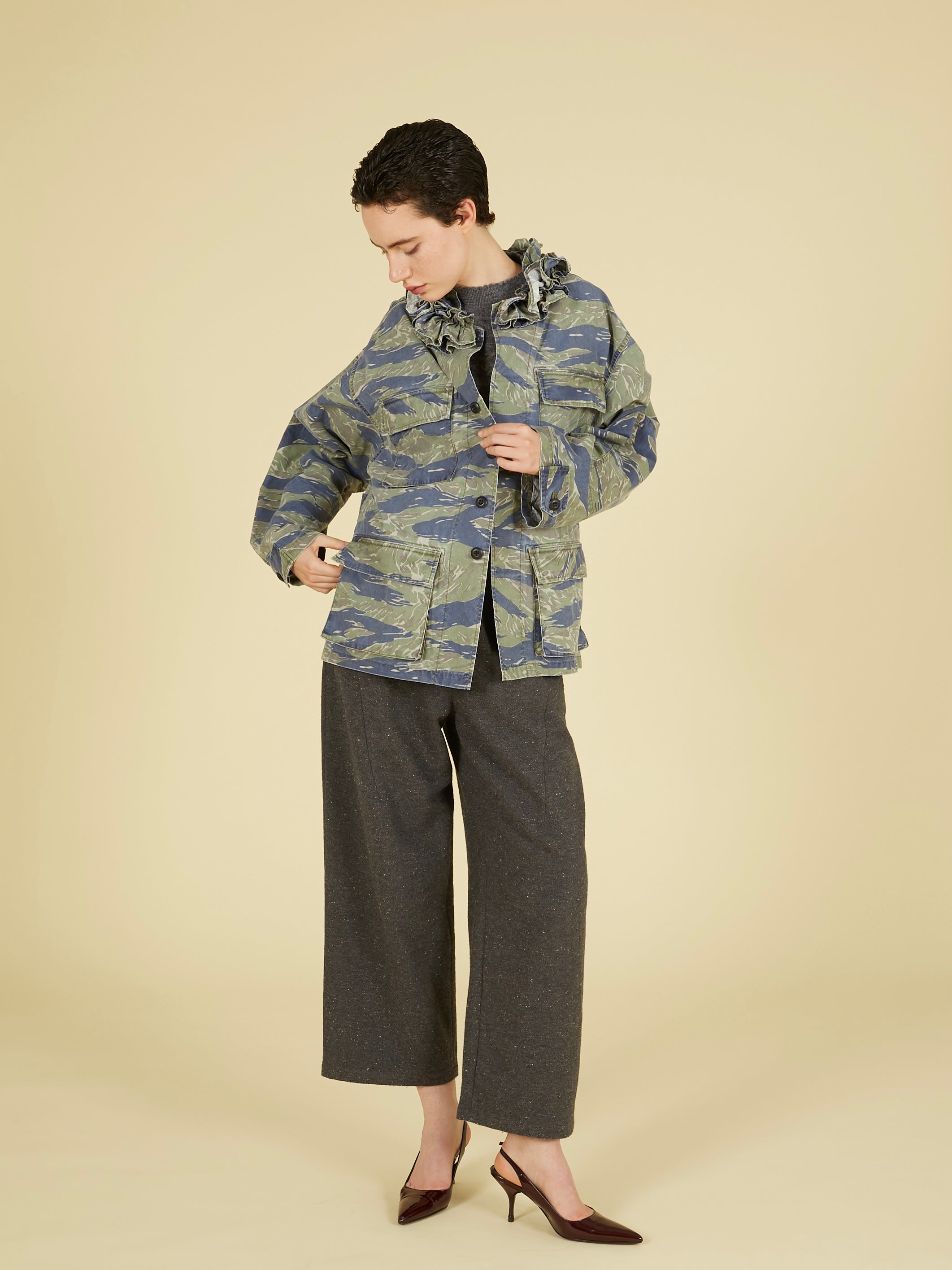 frill collar camo jacket｜NAVY