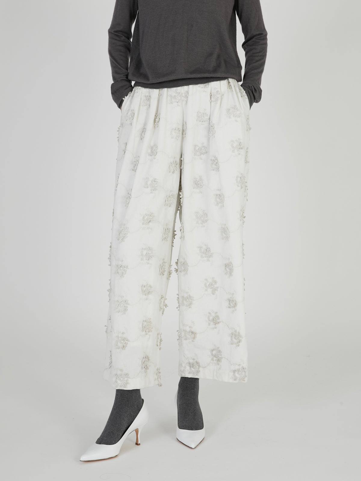 3D embroidery corduroy pants｜WHITE