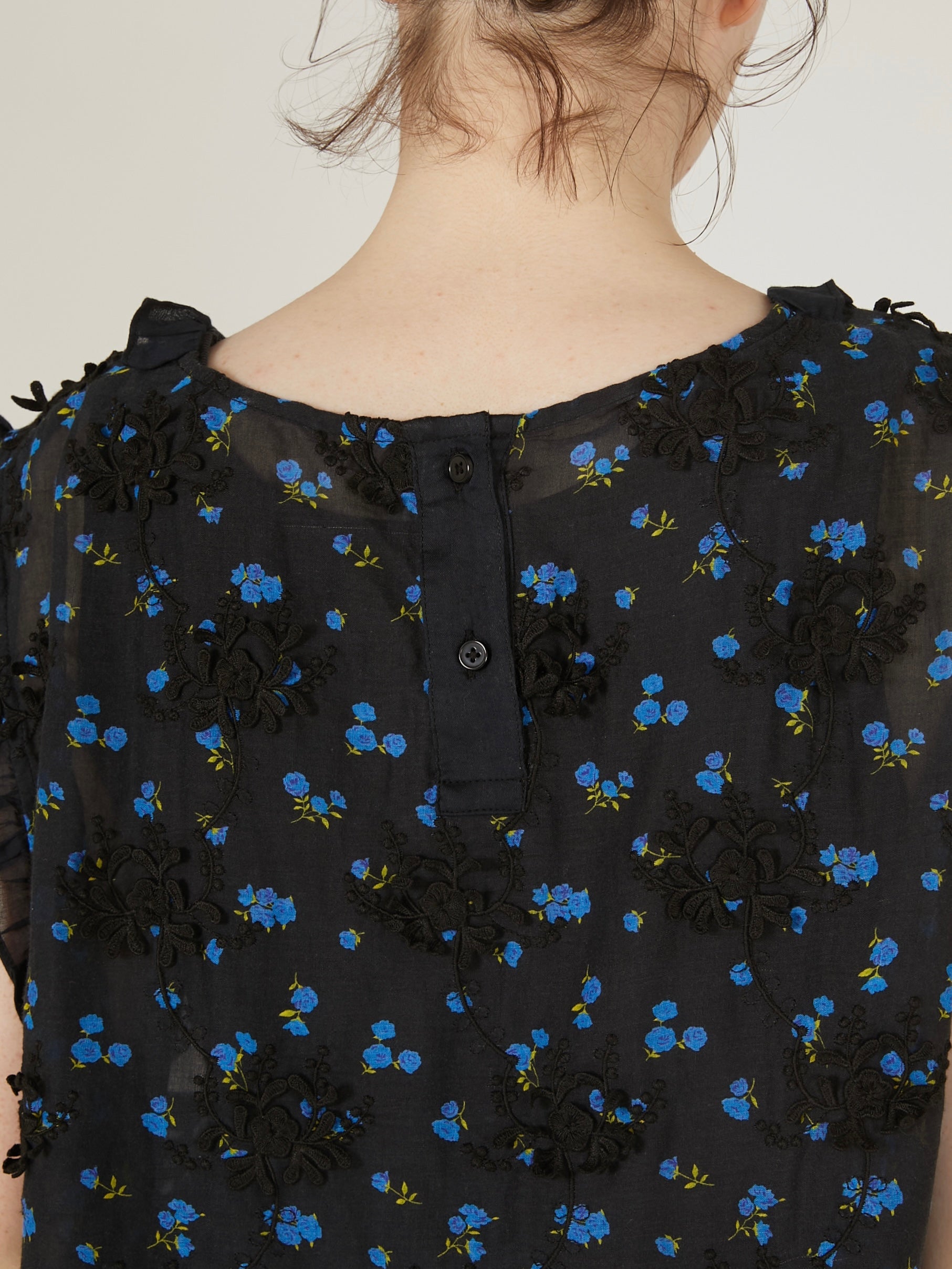 sheer flower vest blouse｜｜BLACK