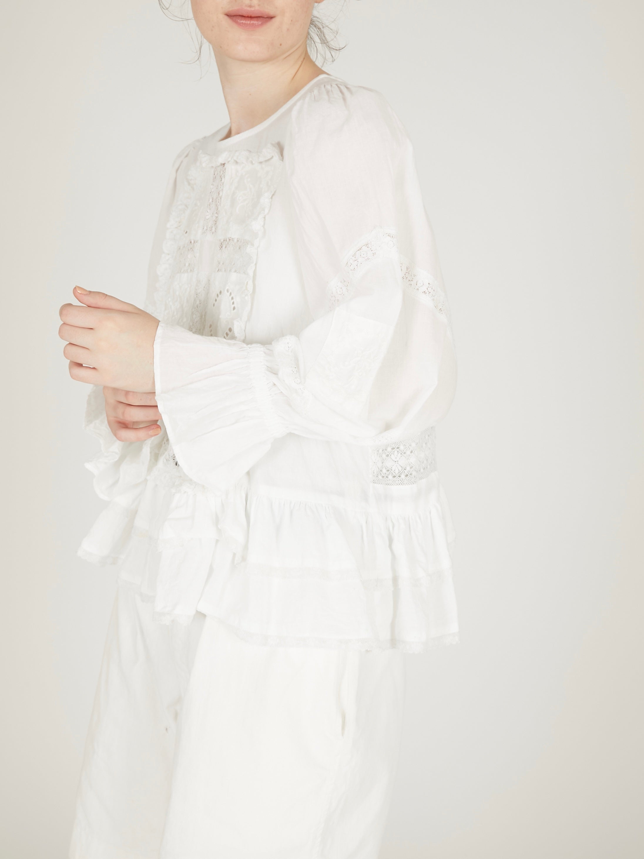front tapestry 2way sheer bolero｜WHITE