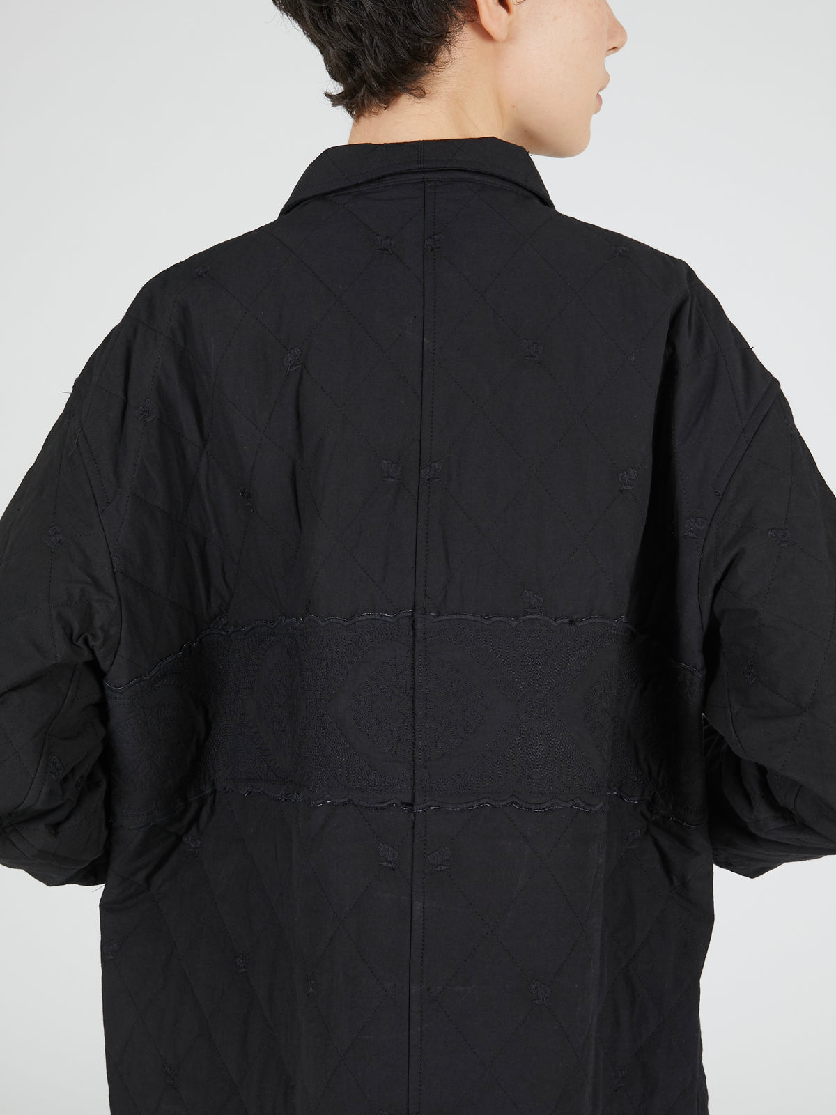 embroidery scallop jacket｜WHITE