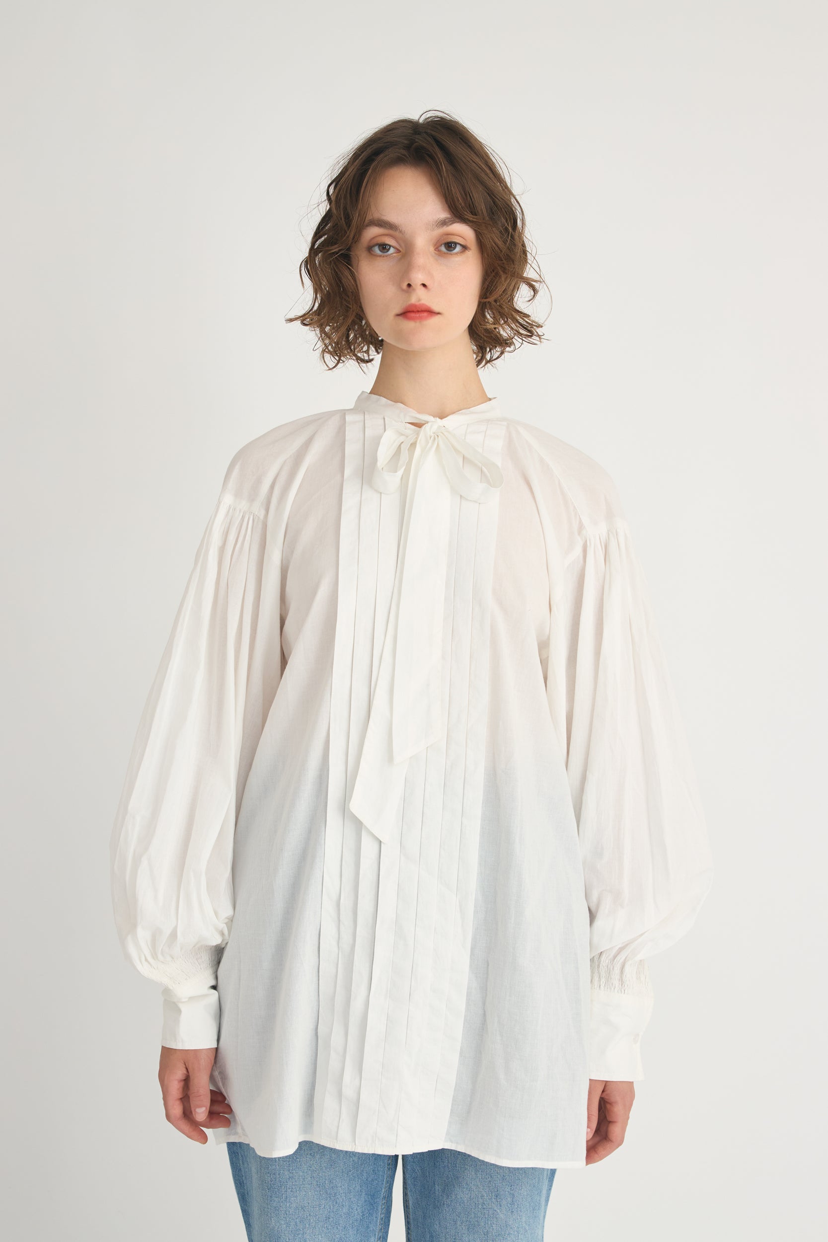 ribbon tuck blouse│WHITE