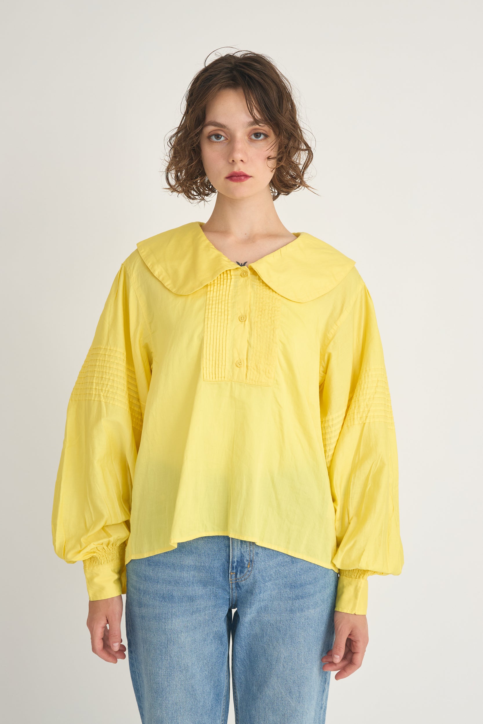 round collar volume blouse│YELLOW