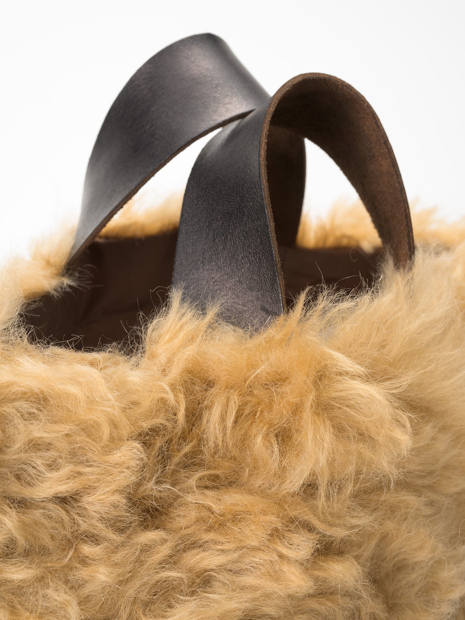 teddy fur bag ｜CAMEL