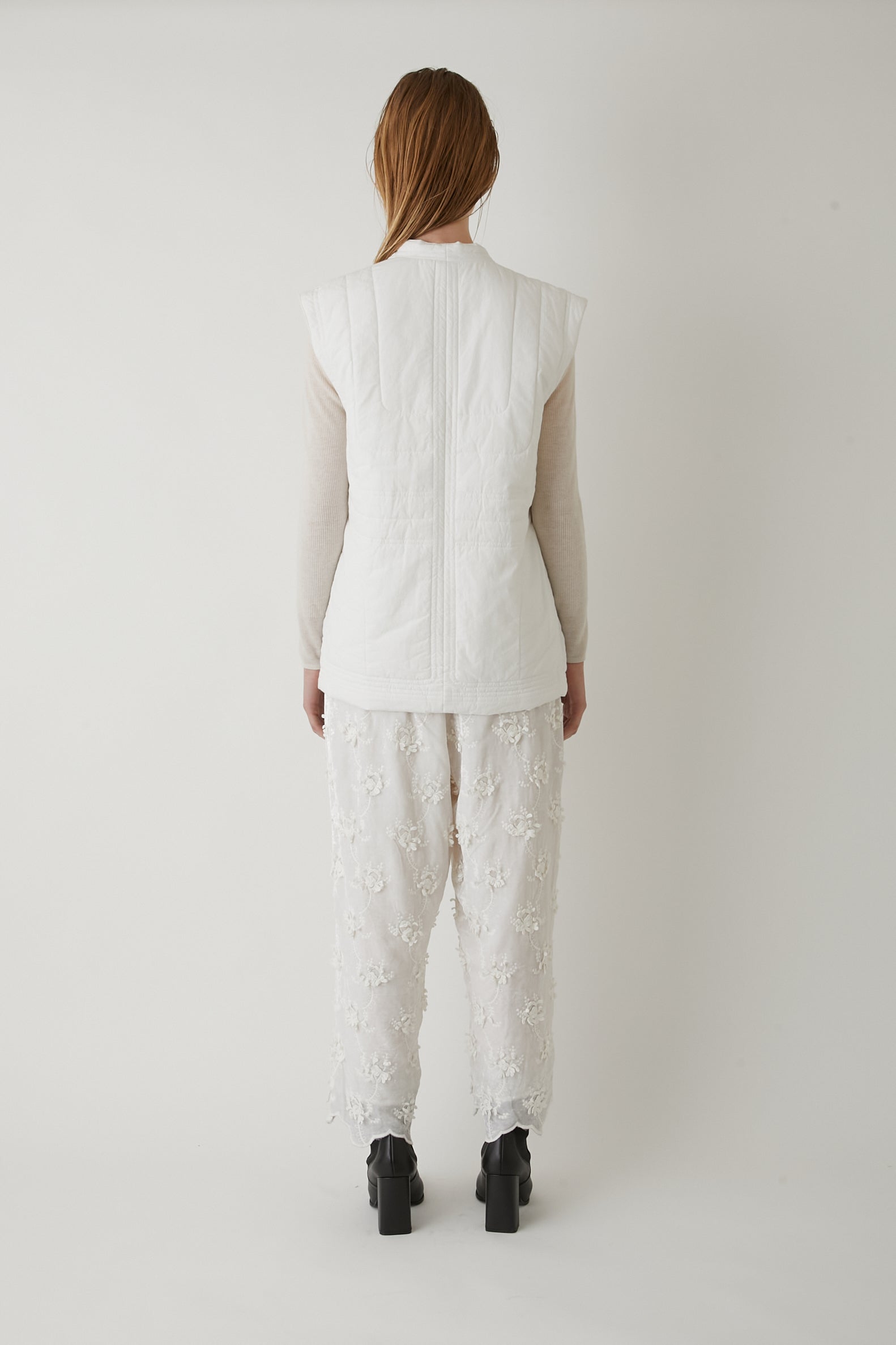 stitching quilting vest │ WHITE