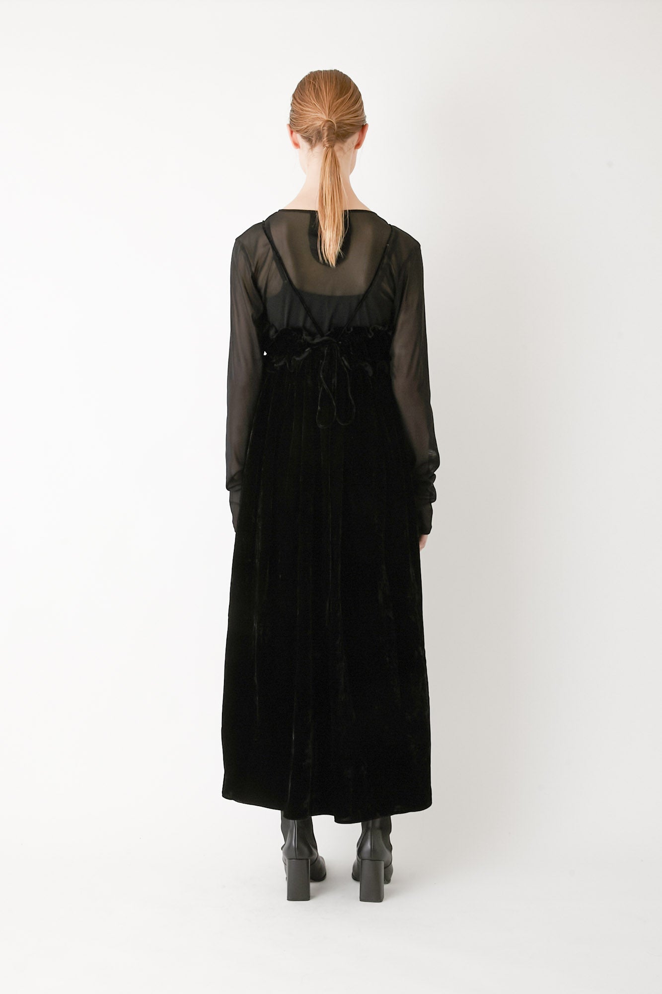 velvet camisole onepiece │ BLACK