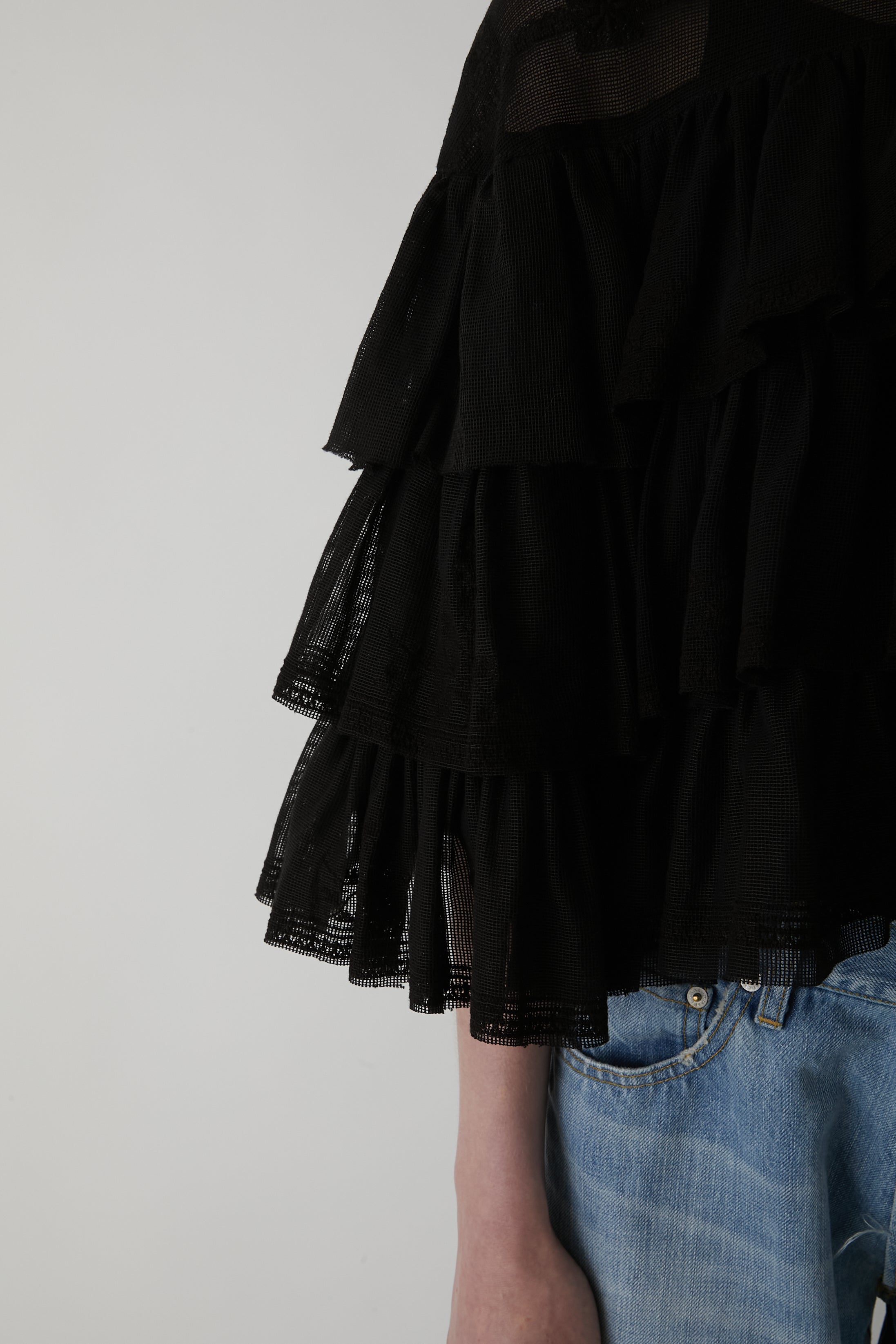 【SECRET SALE】tulle teared embroidery blouse │ BLACK