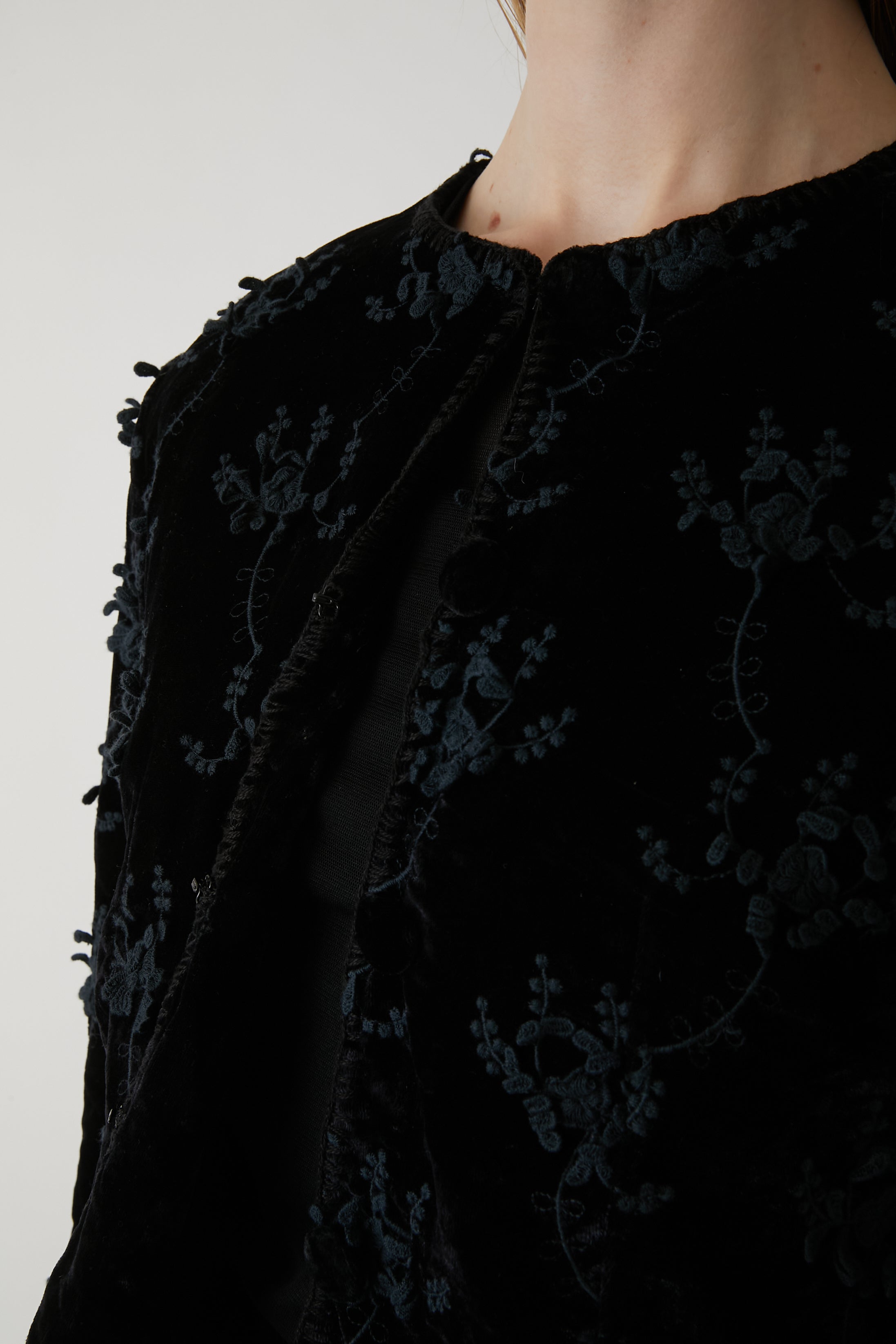 velvet 3D embroidery hand stiching jacket │ BLACK