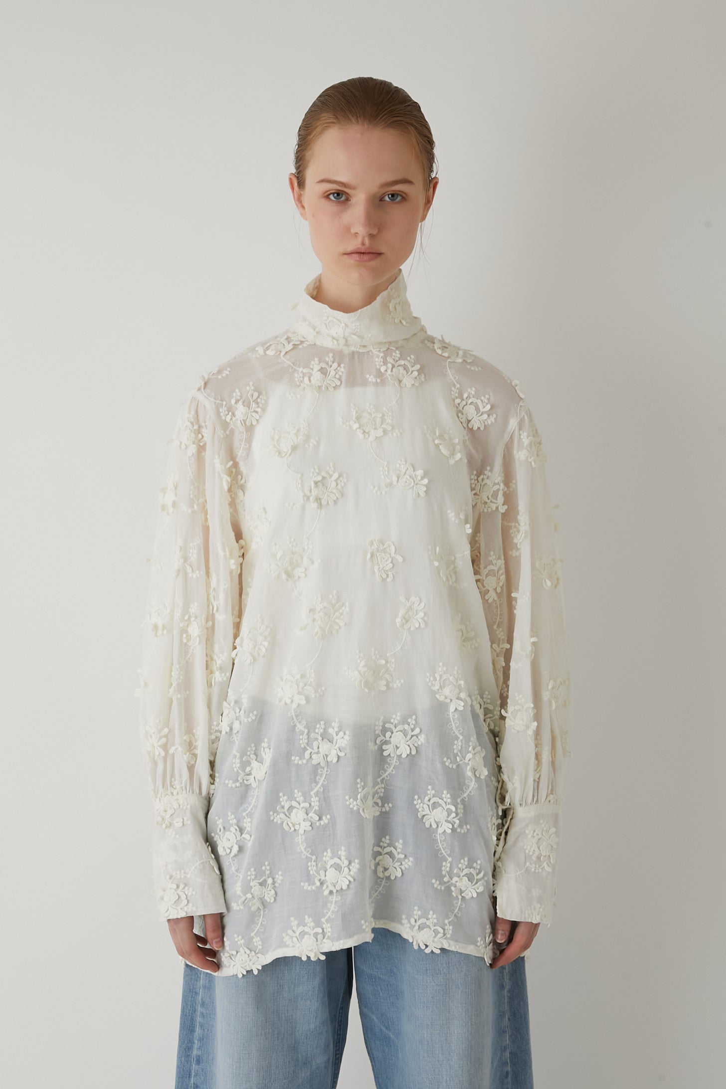 【SECRET SALE】3D embroidery long blouse │ WHITE