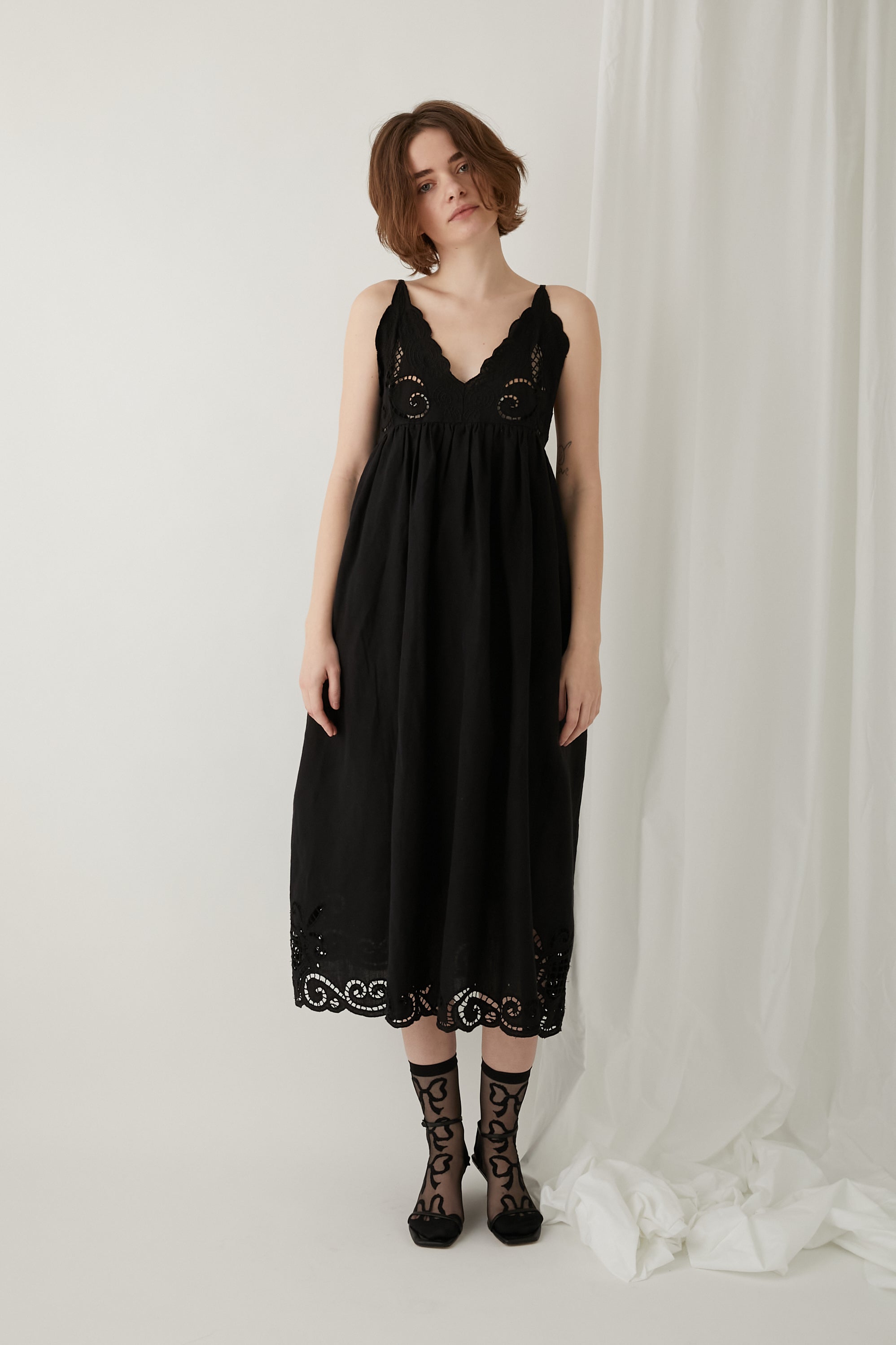 linen cotton embroidery cami dress BLACK