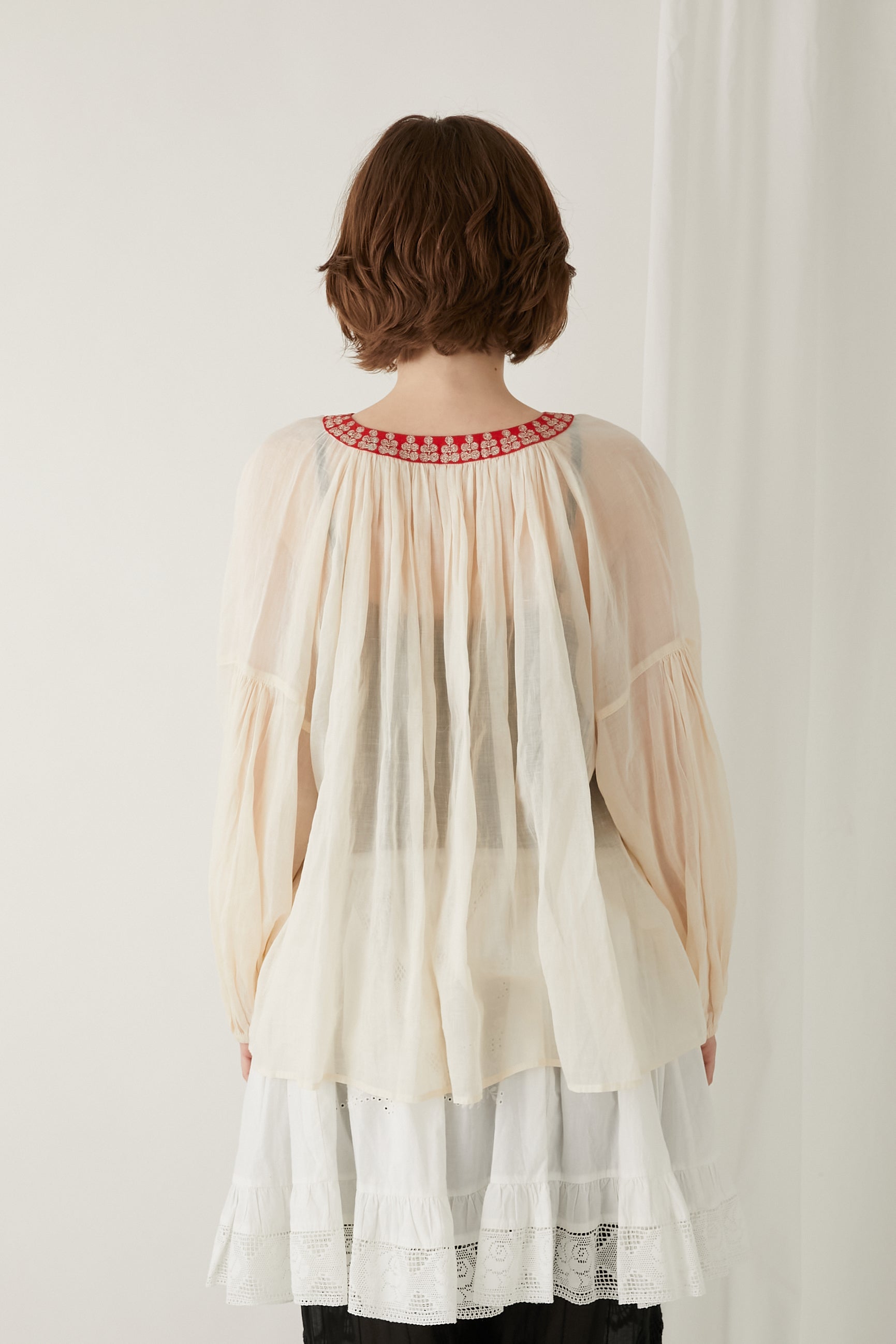 sheer cotton deco tape blouse │ BEIGE