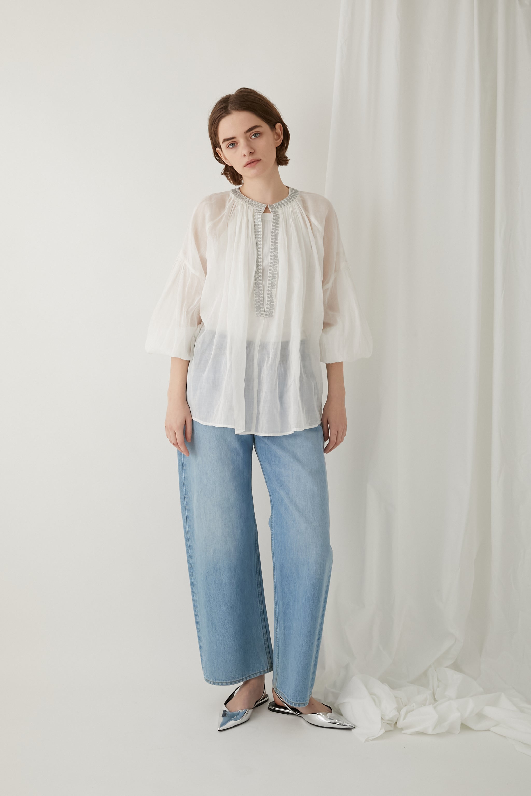 sheer cotton deco tape blouse │  WHITE