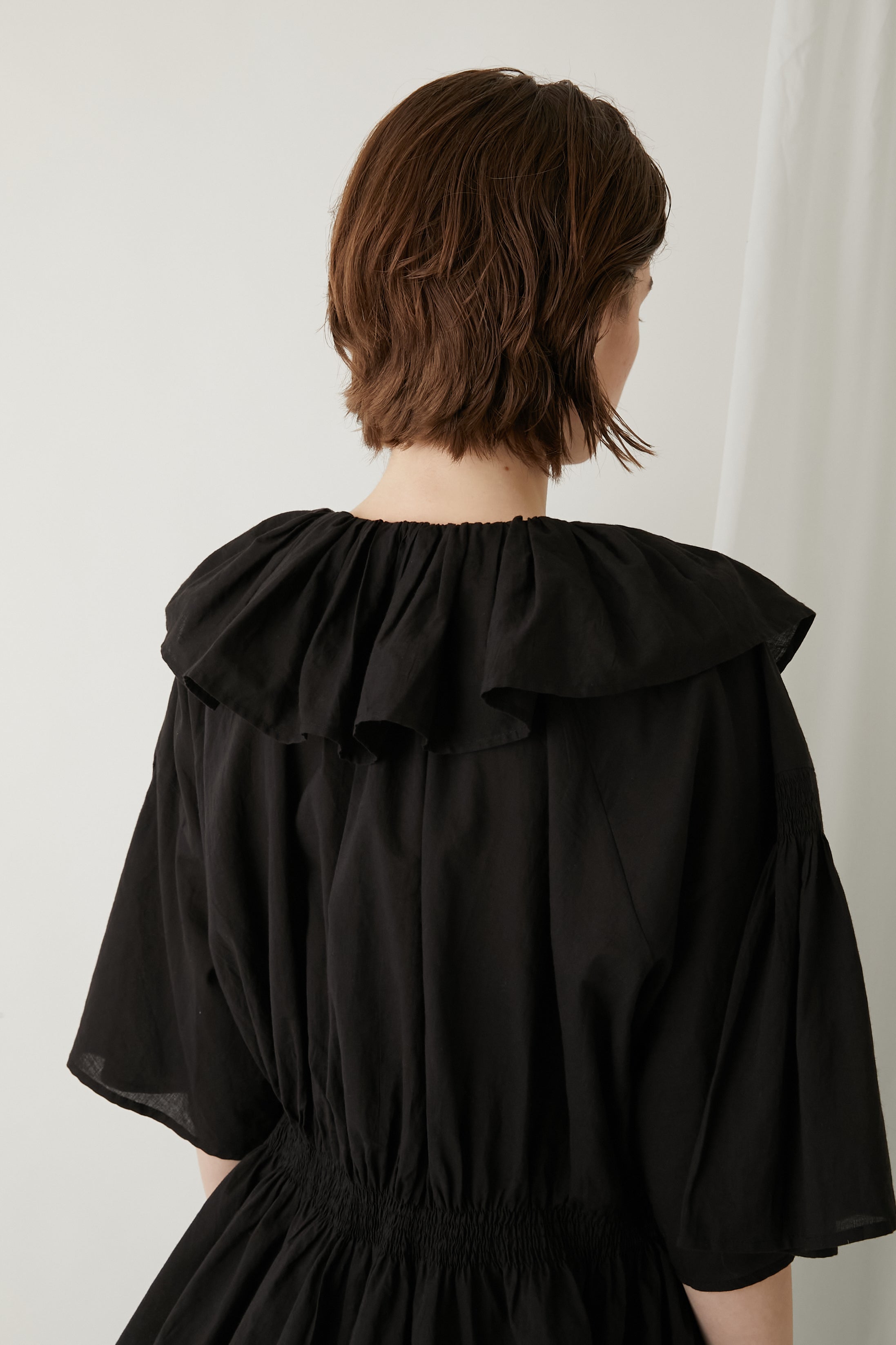 frill volume blouse │ BLACK