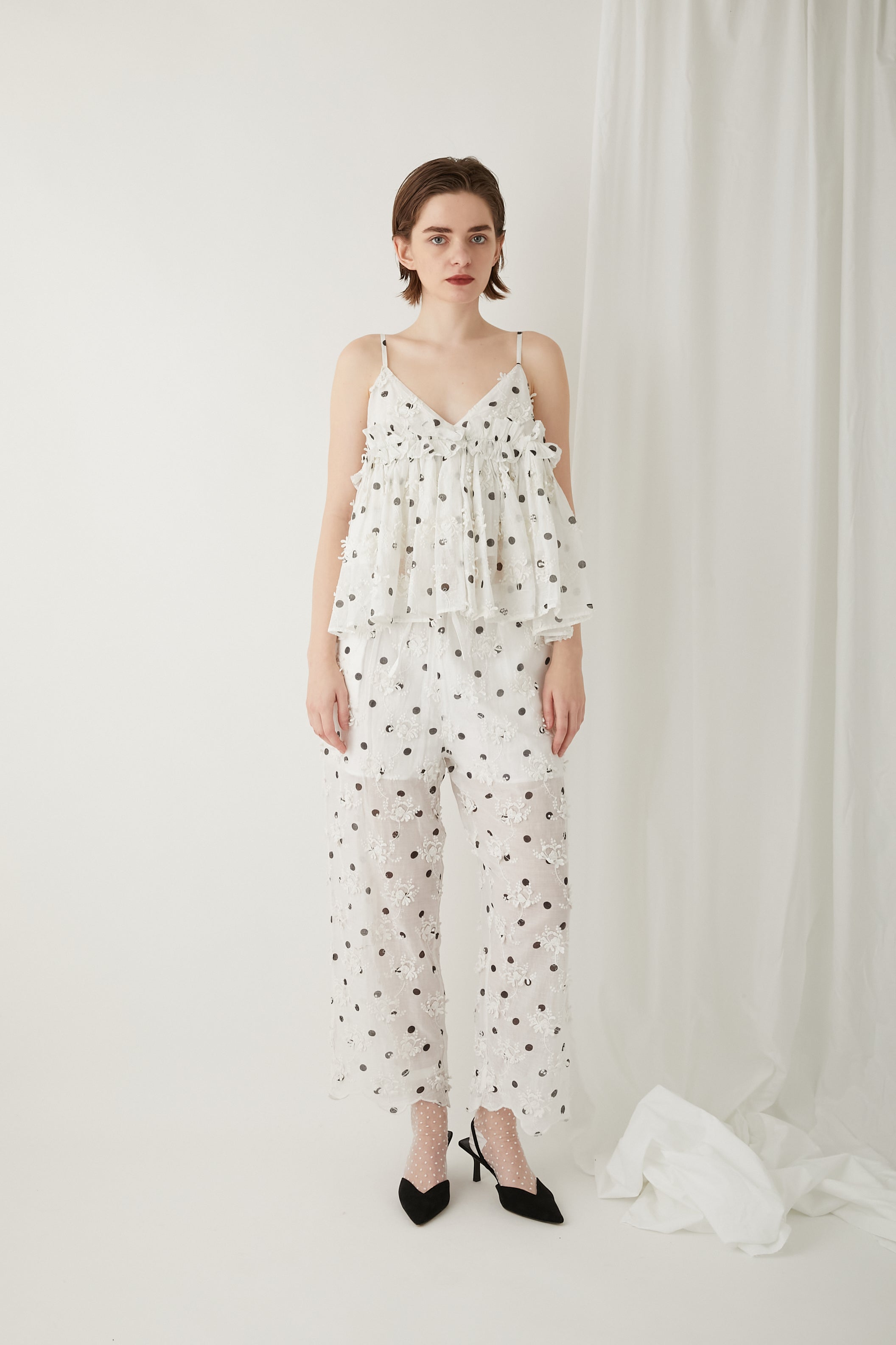 3D embroidery dot camisole │ WHITE